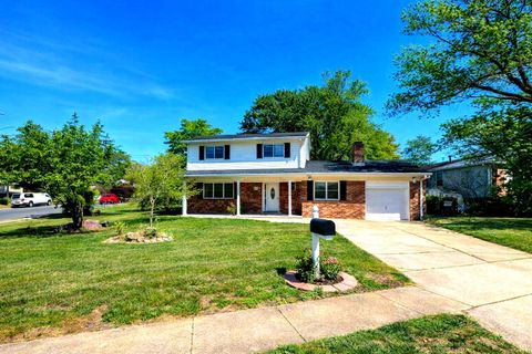 Photo of 8120 Springfield Village Drive, SPRINGFIELD, VA 22152 (MLS # VAFX2304658)