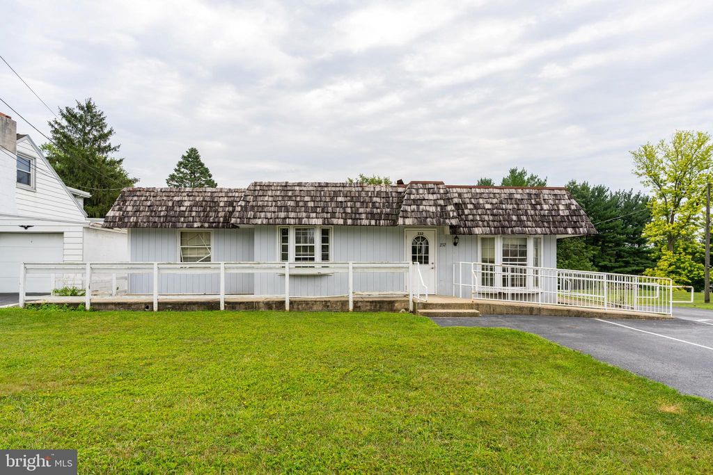 Photo of 232 S Reading Road, Ephrata, PA 17522 (MLS # PALA2042204)