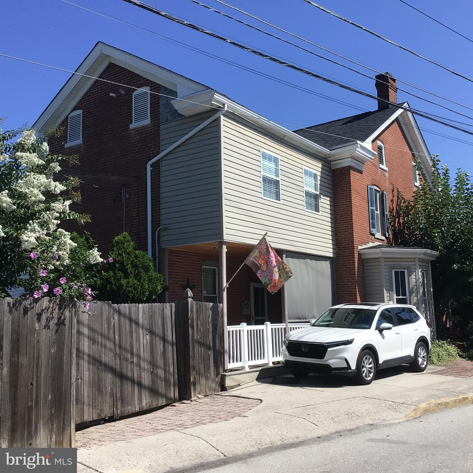 13 HANOVER STREET