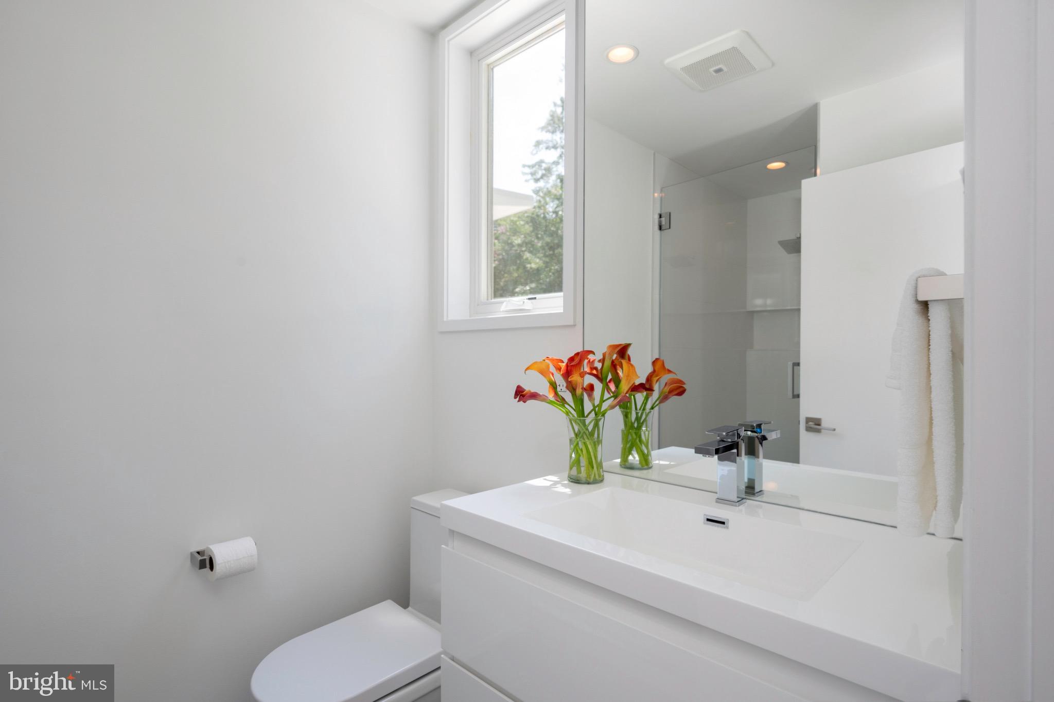 HOLLIN HILLS - Residential