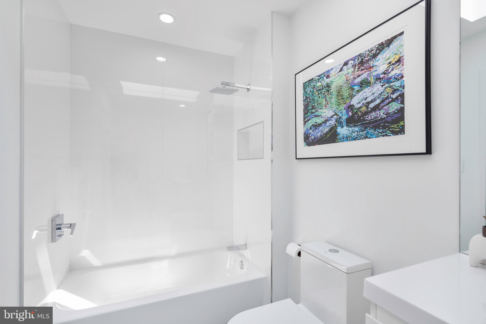 HOLLIN HILLS - Residential