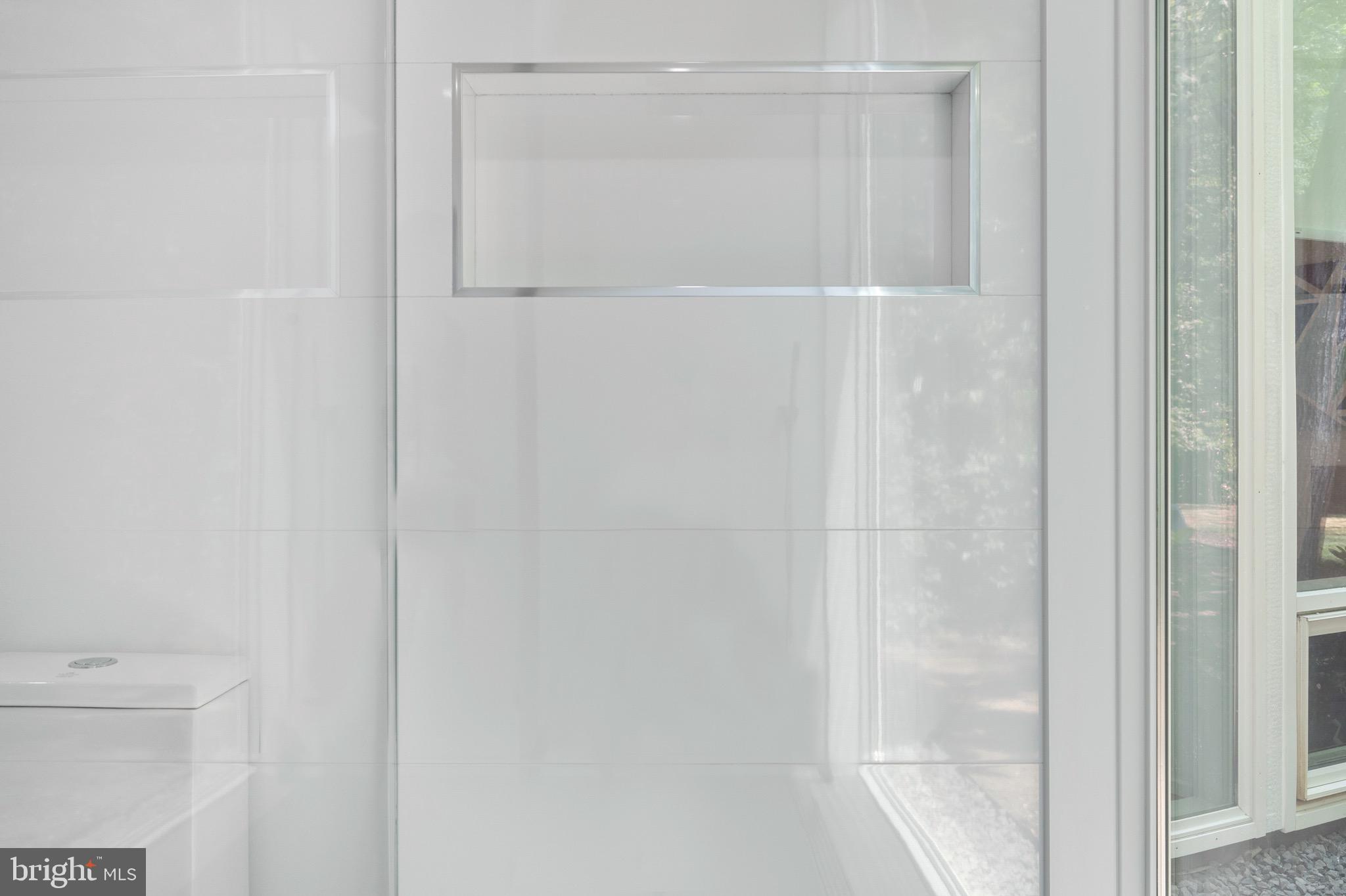 HOLLIN HILLS - Residential