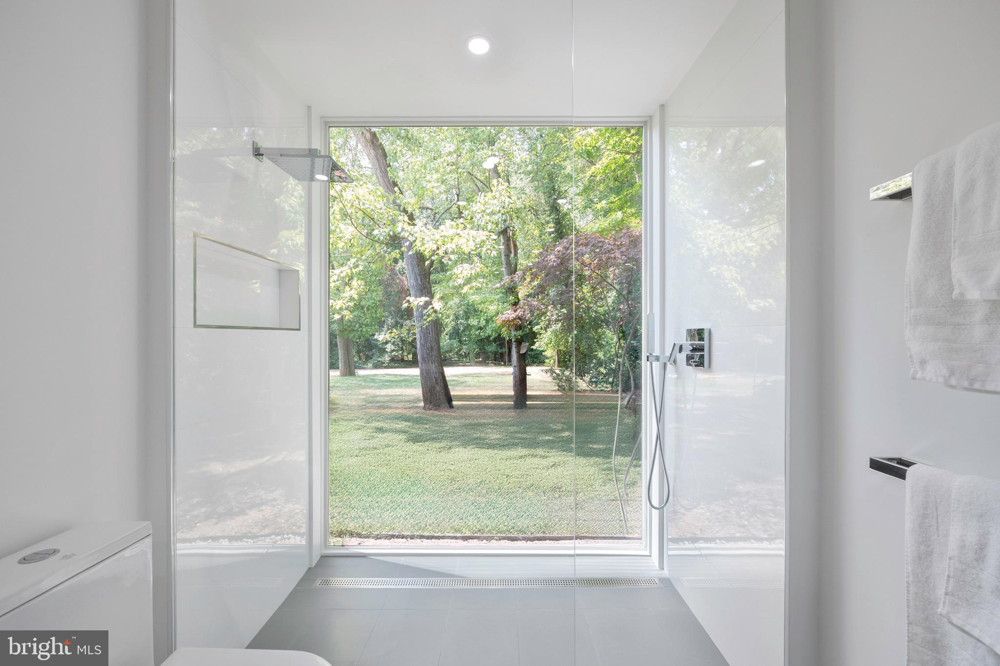 HOLLIN HILLS - Residential