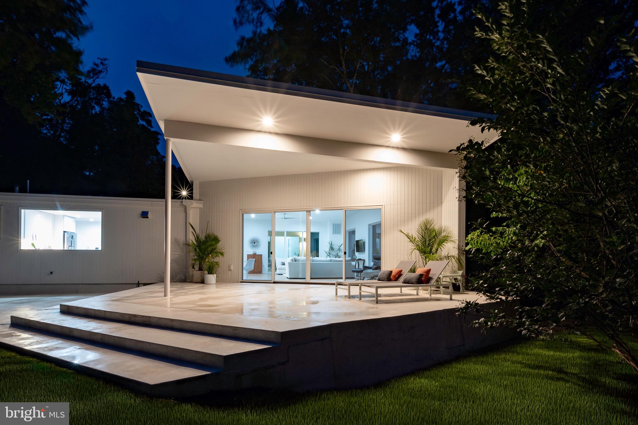 HOLLIN HILLS - Residential