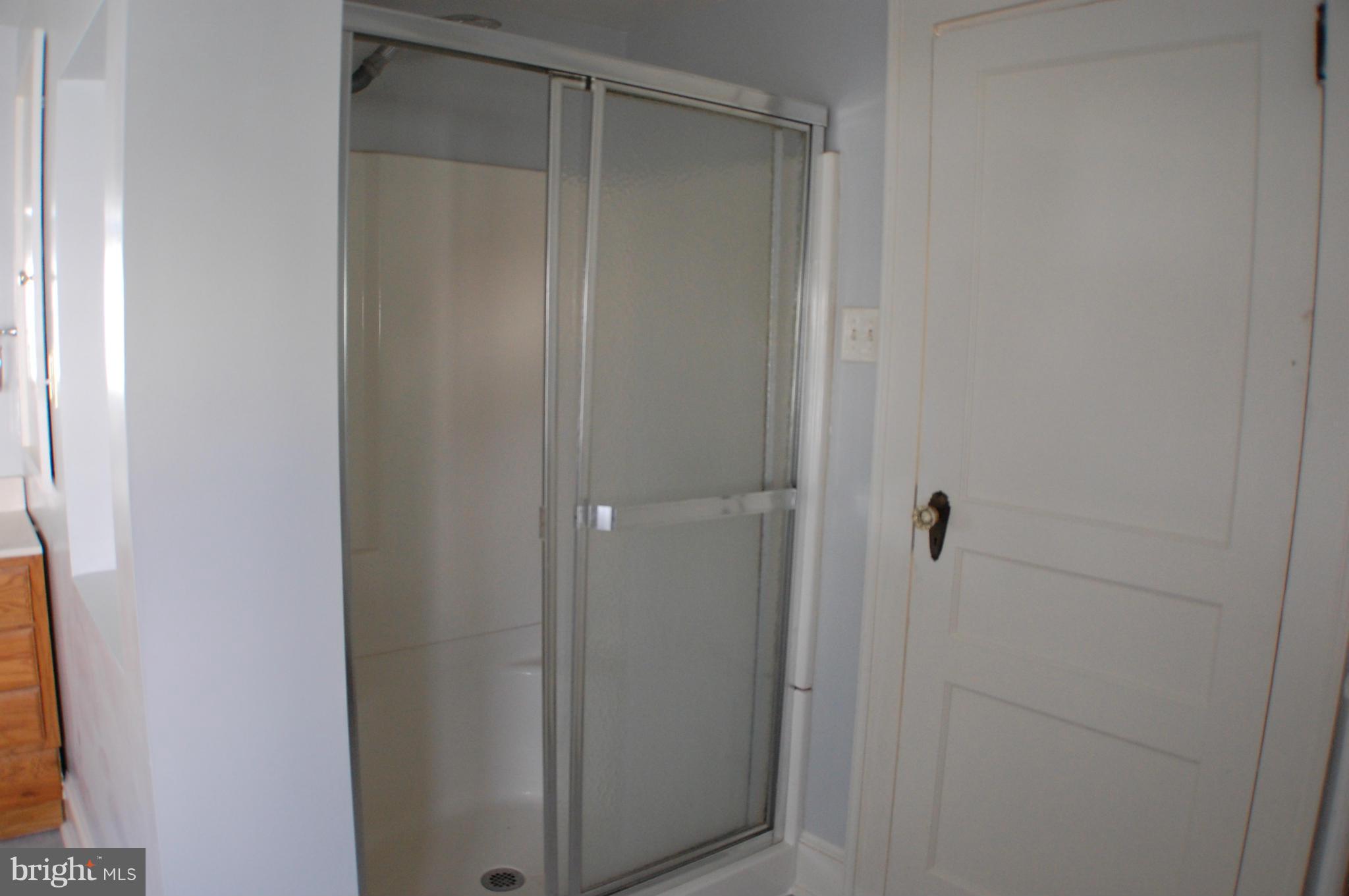 LONAS ADDITION - Residential Lease