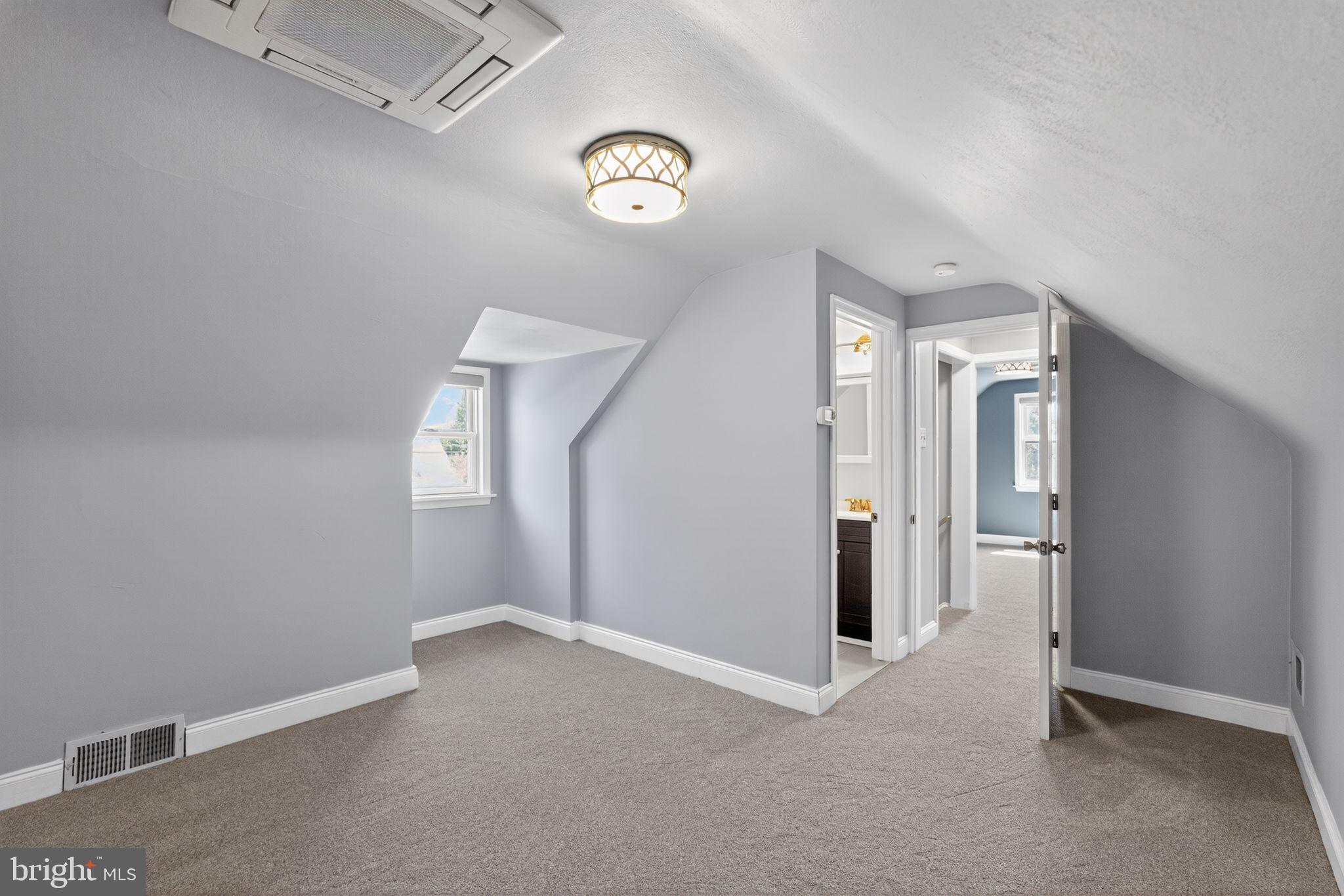 WASHINGTON HGTS - Residential