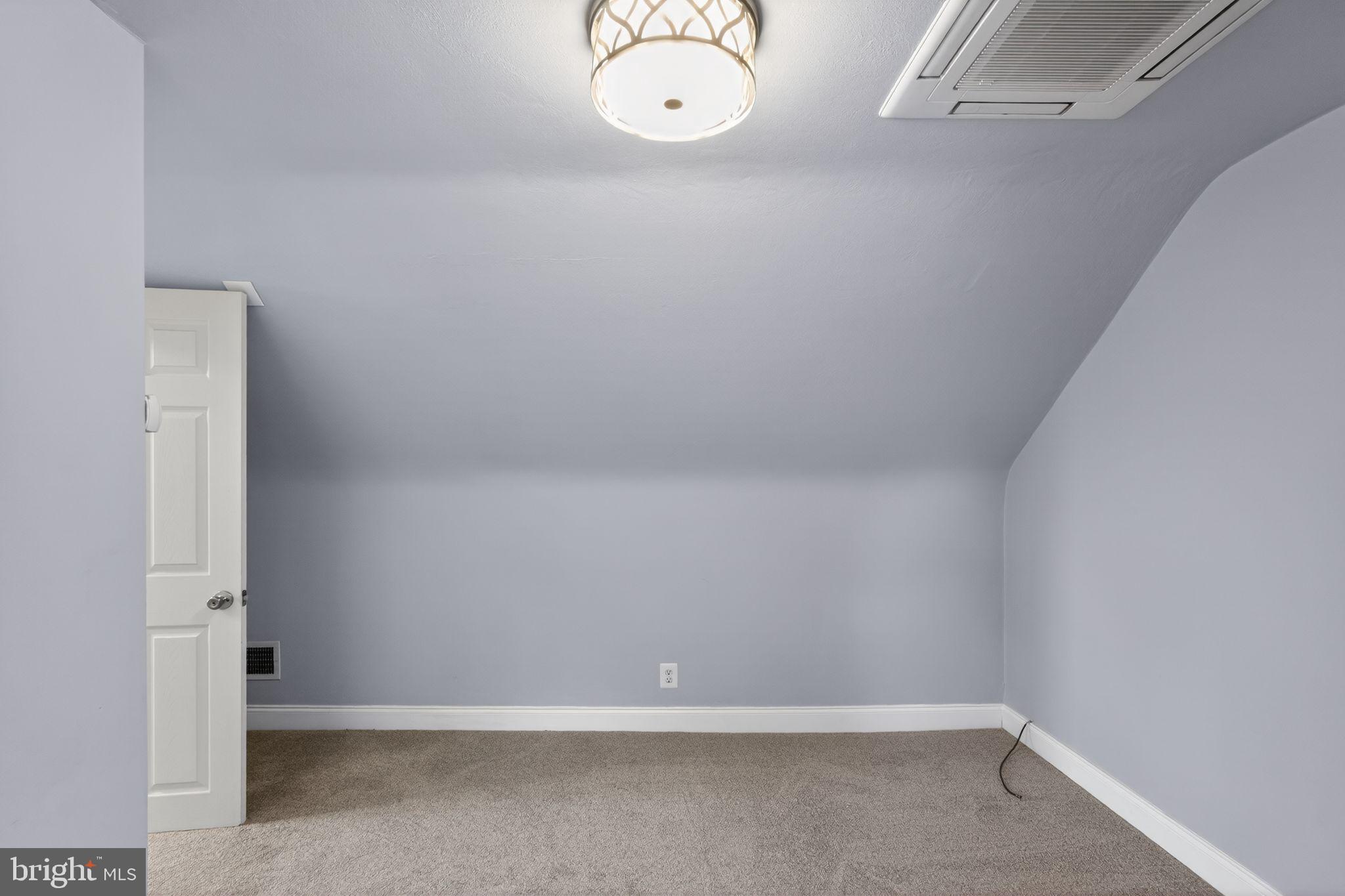 WASHINGTON HGTS - Residential