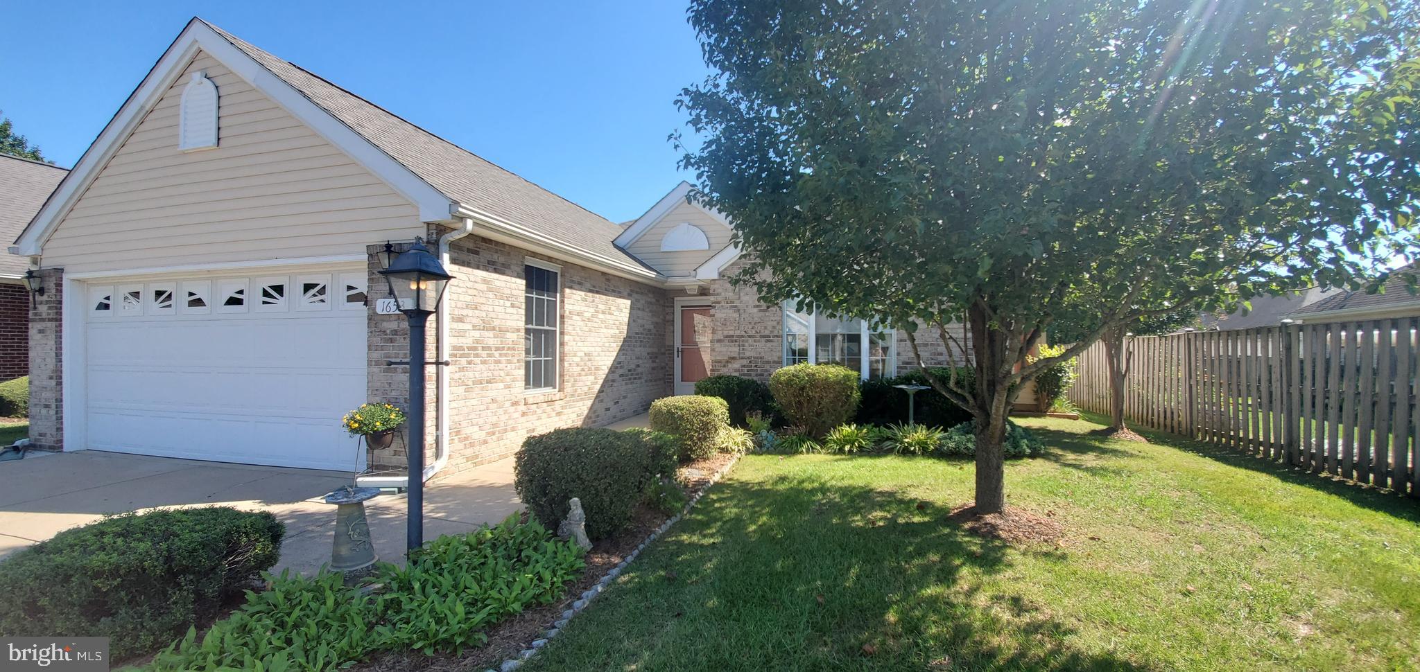 WILLOW SHADE - Residential