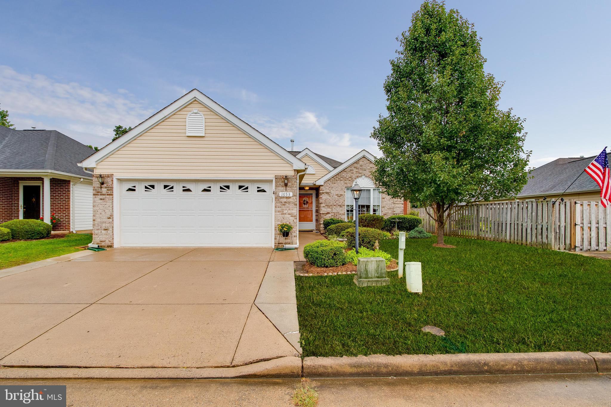 WILLOW SHADE - Residential