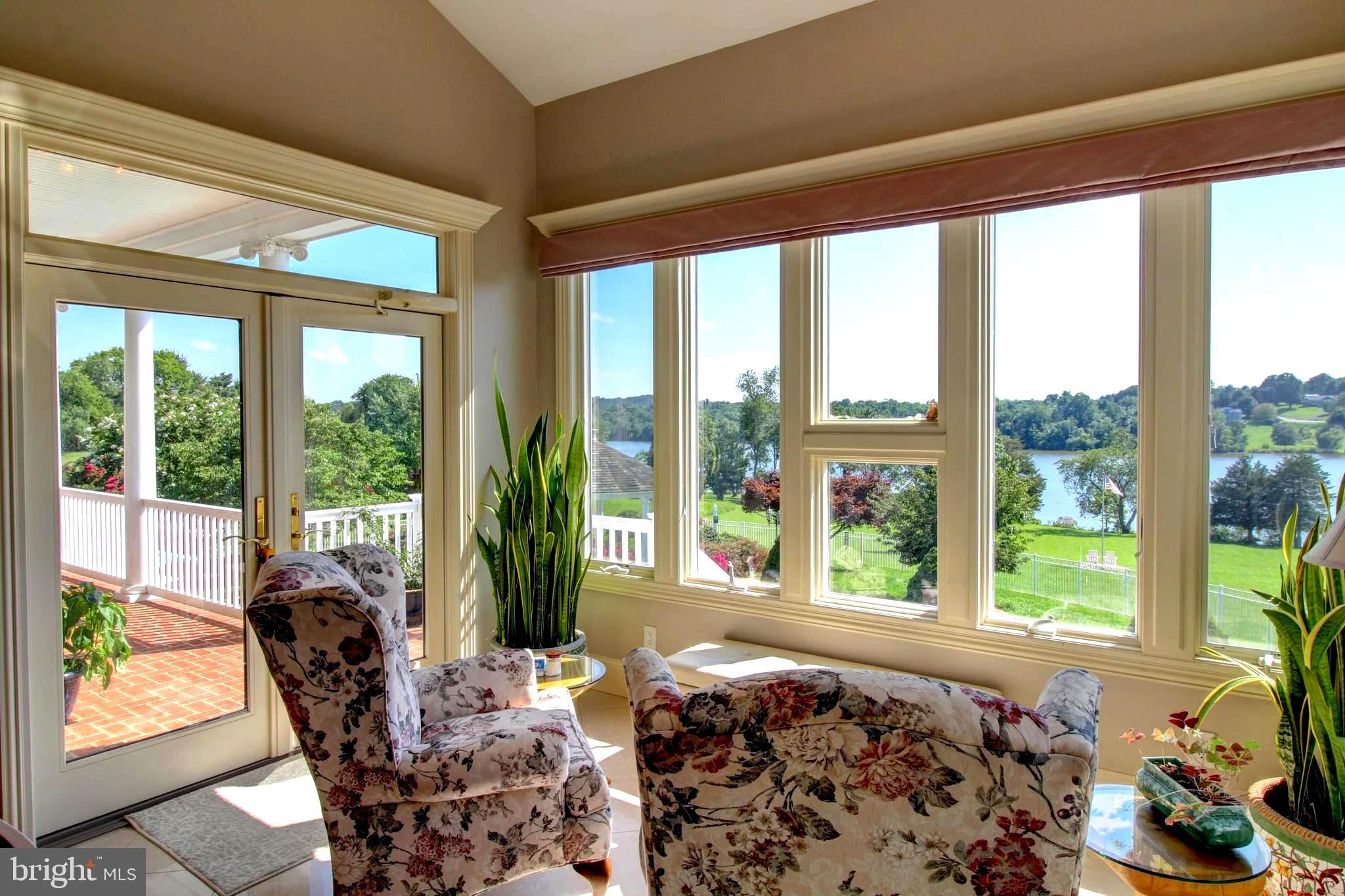 EAGLES NEST - Residential Lease