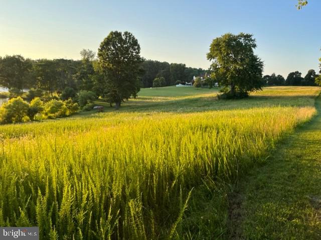 EAGLES NEST - Residential Lease