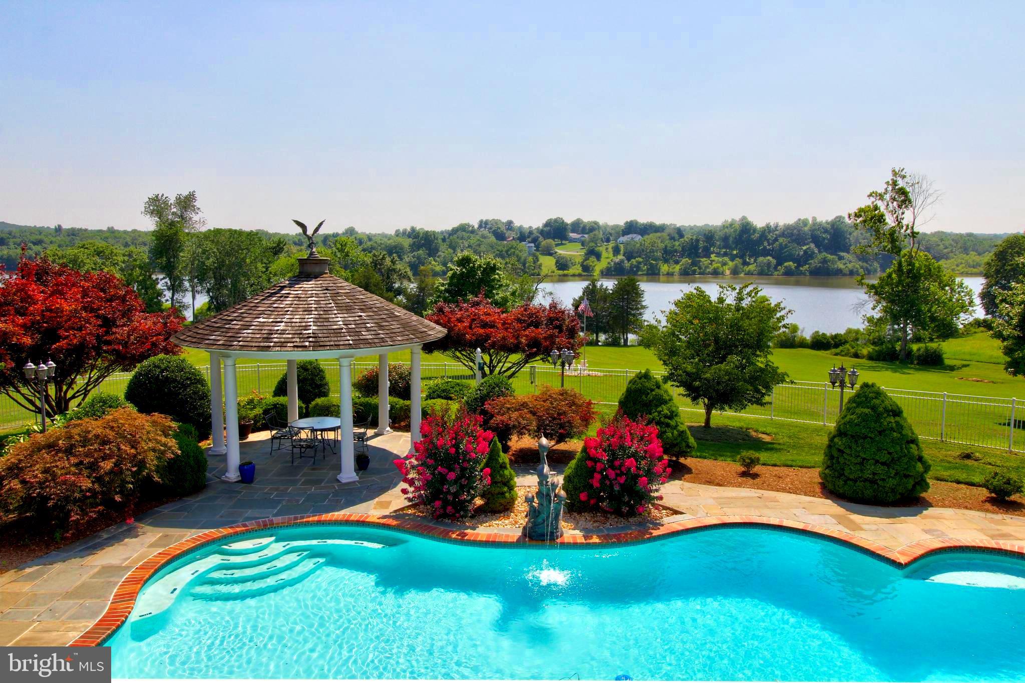 EAGLES NEST - Residential Lease