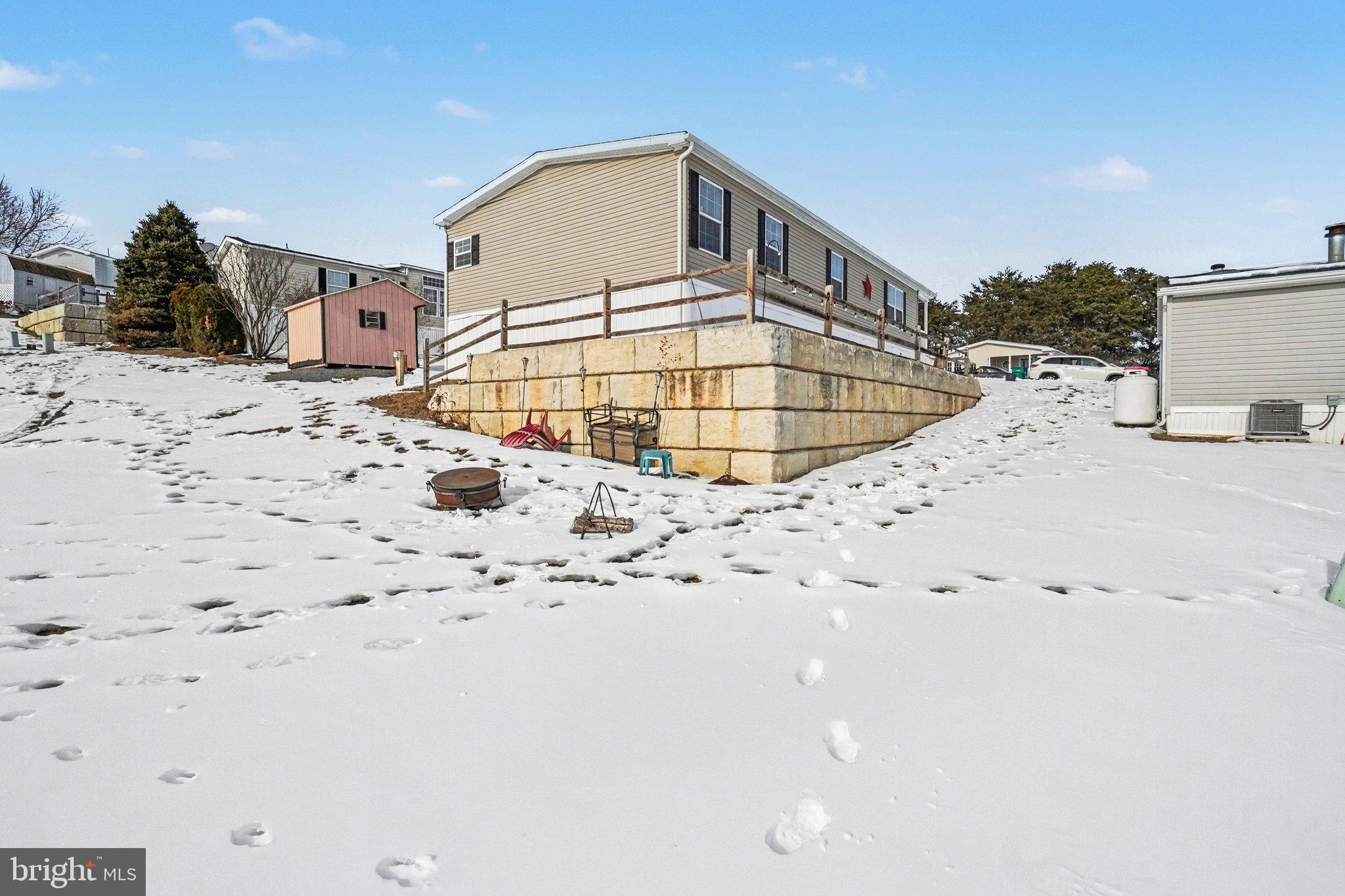 NORTHVIEW MANOR - Residential