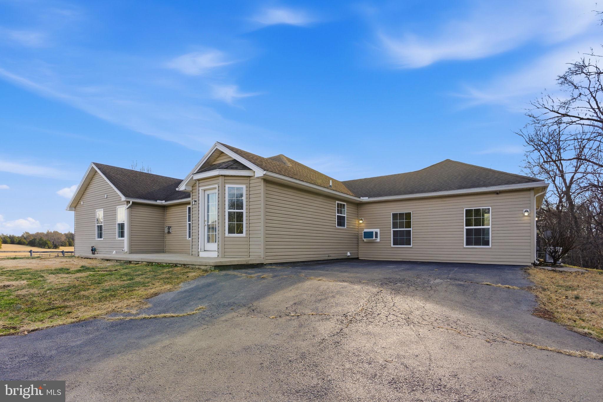 VIOLET KNOLL - Residential