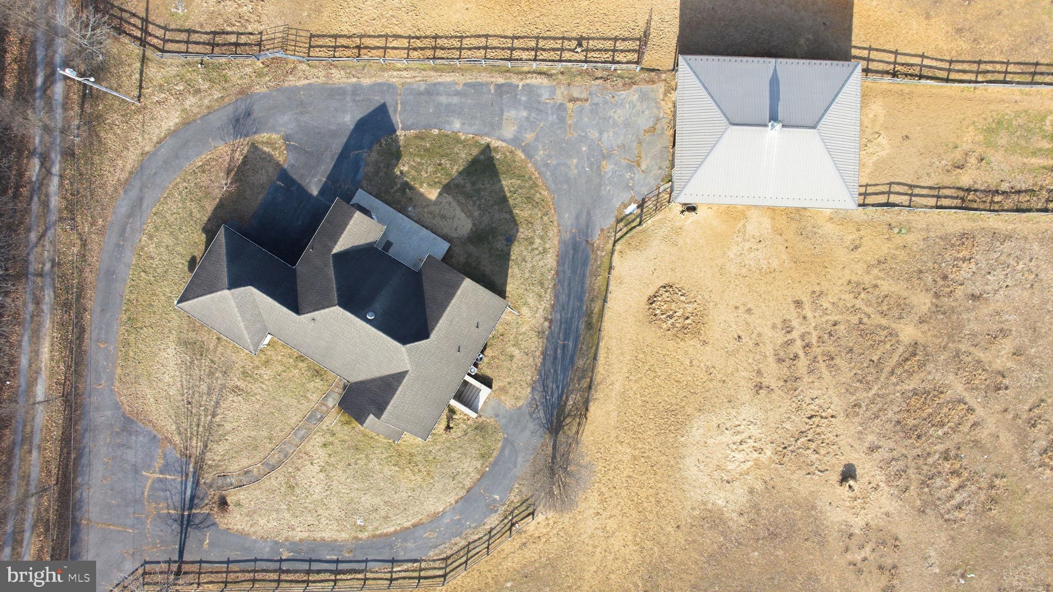 VIOLET KNOLL - Residential