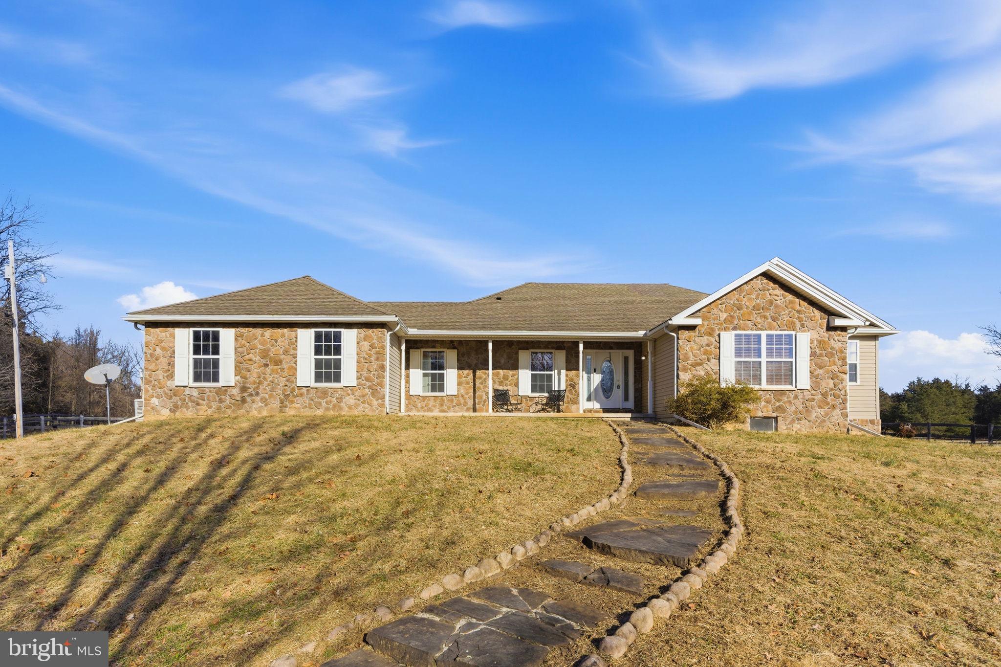 VIOLET KNOLL - Residential