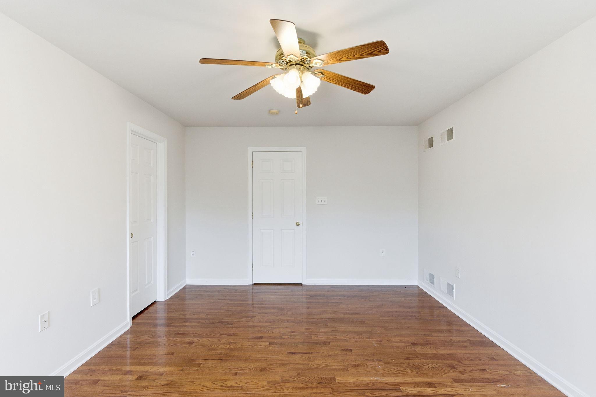 VIOLET KNOLL - Residential