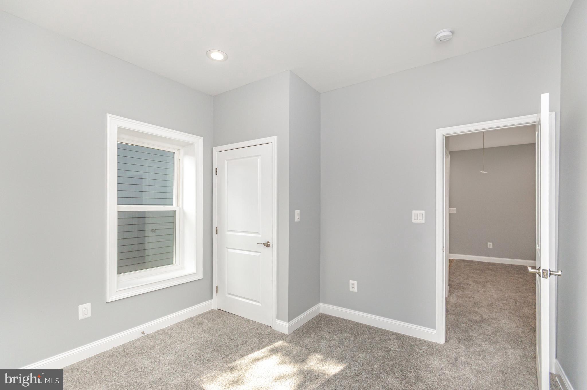 EDGEMONT - Residential Lease