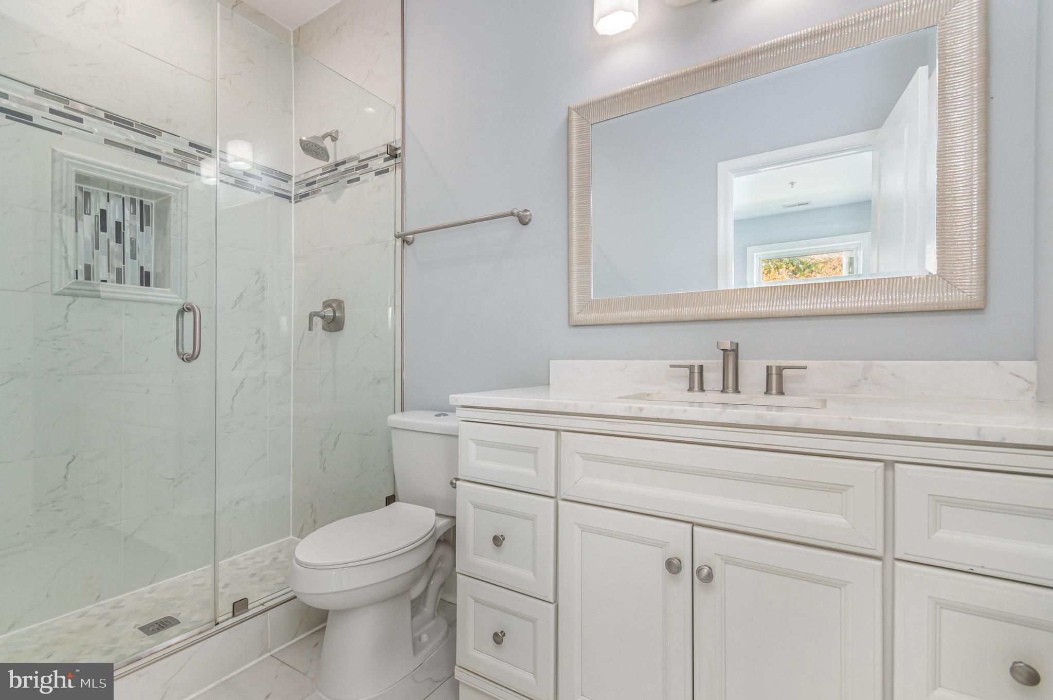 EDGEMONT - Residential Lease