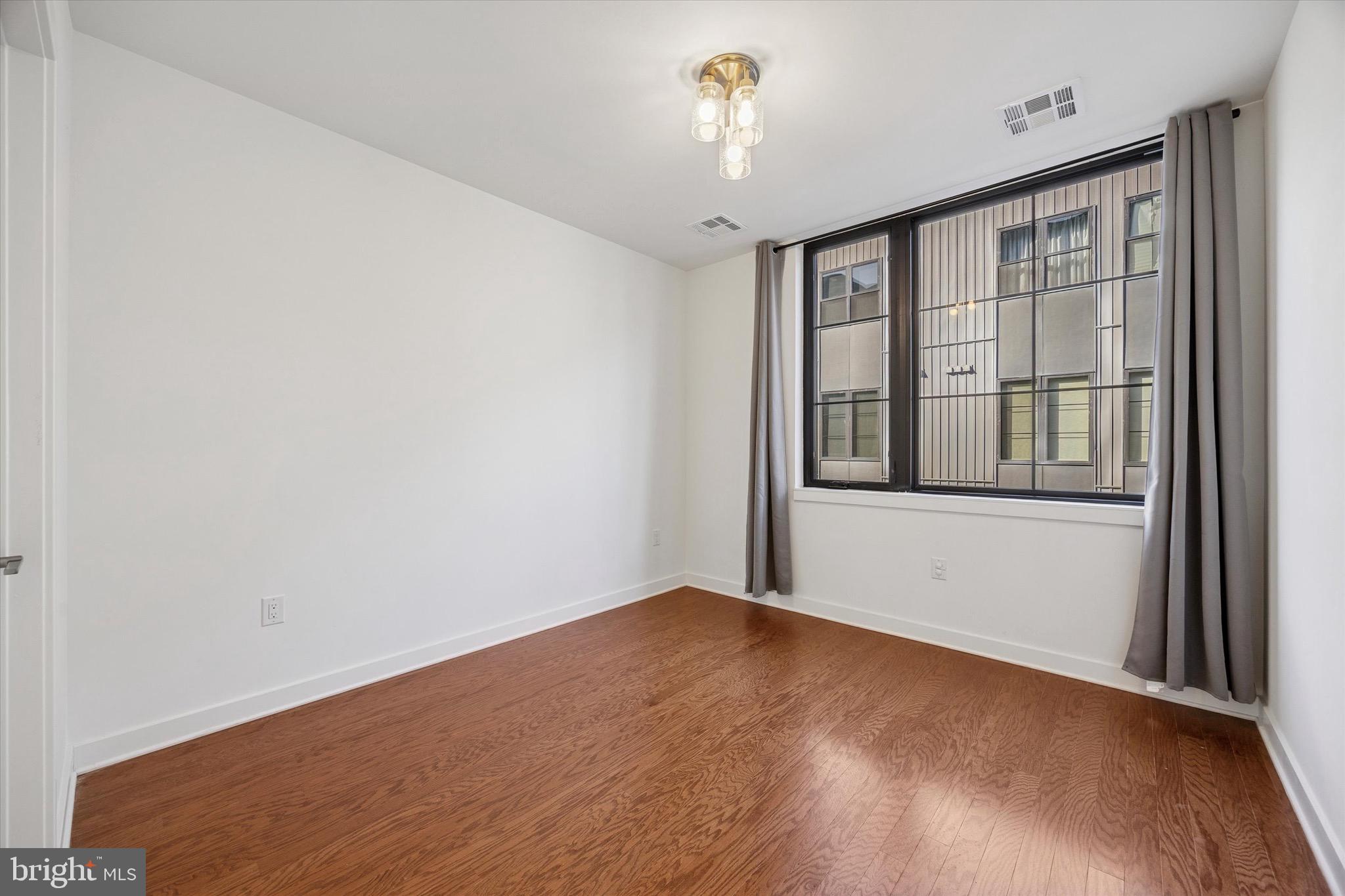 MANAYUNK - Residential