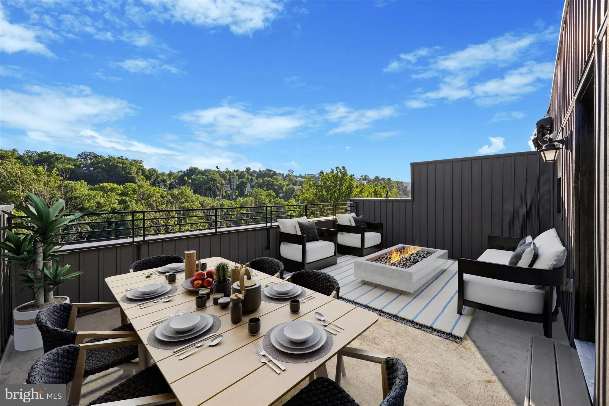 Philadelphia, Pennsylvania 19127, United States, 4 Bedrooms Bedrooms, ,4 BathroomsBathrooms,Residential,Active,160985