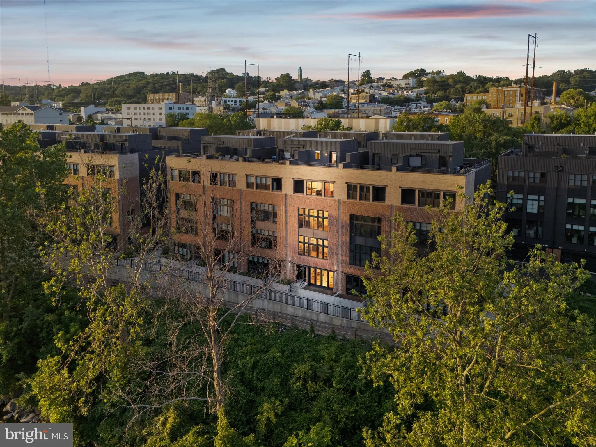 Philadelphia, Pennsylvania 19127, United States, 4 Bedrooms Bedrooms, ,4 BathroomsBathrooms,Residential,Active,160985