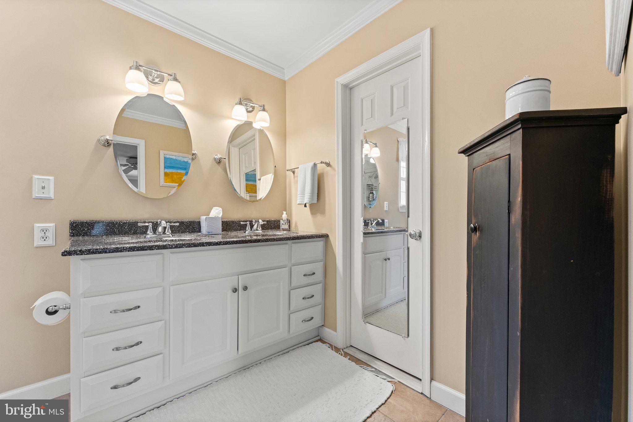 CANNON BLUFF - Residential