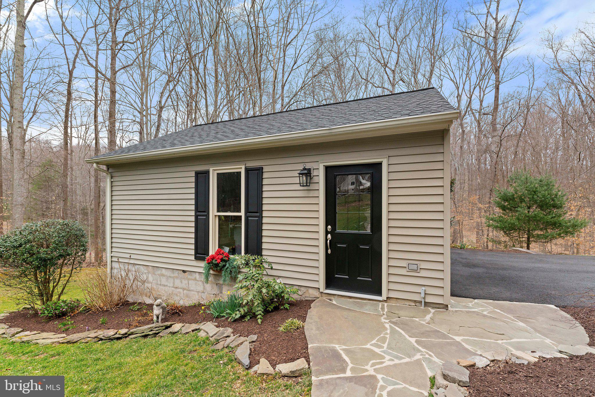 CANNON BLUFF - Residential