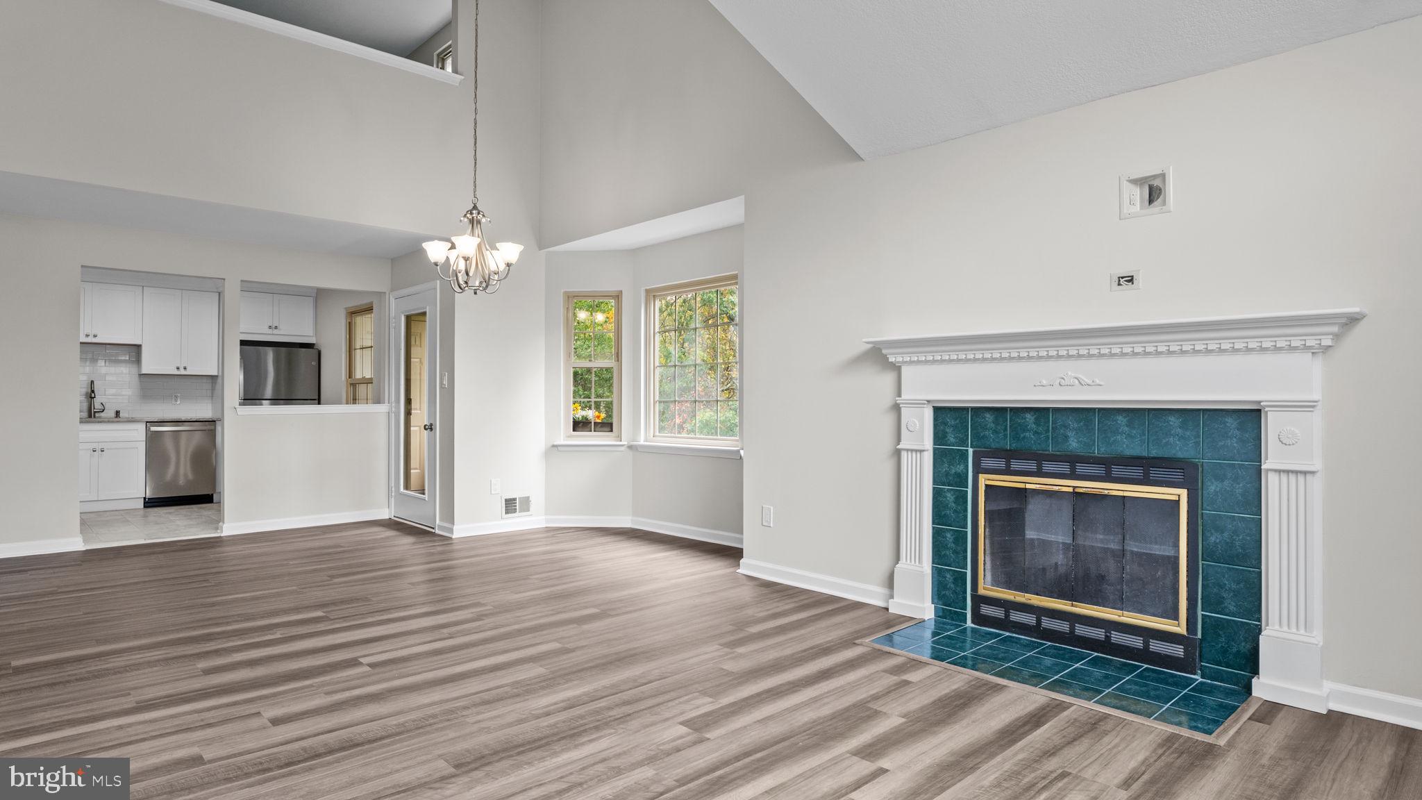 MAKEFIELD GLEN - Residential Lease