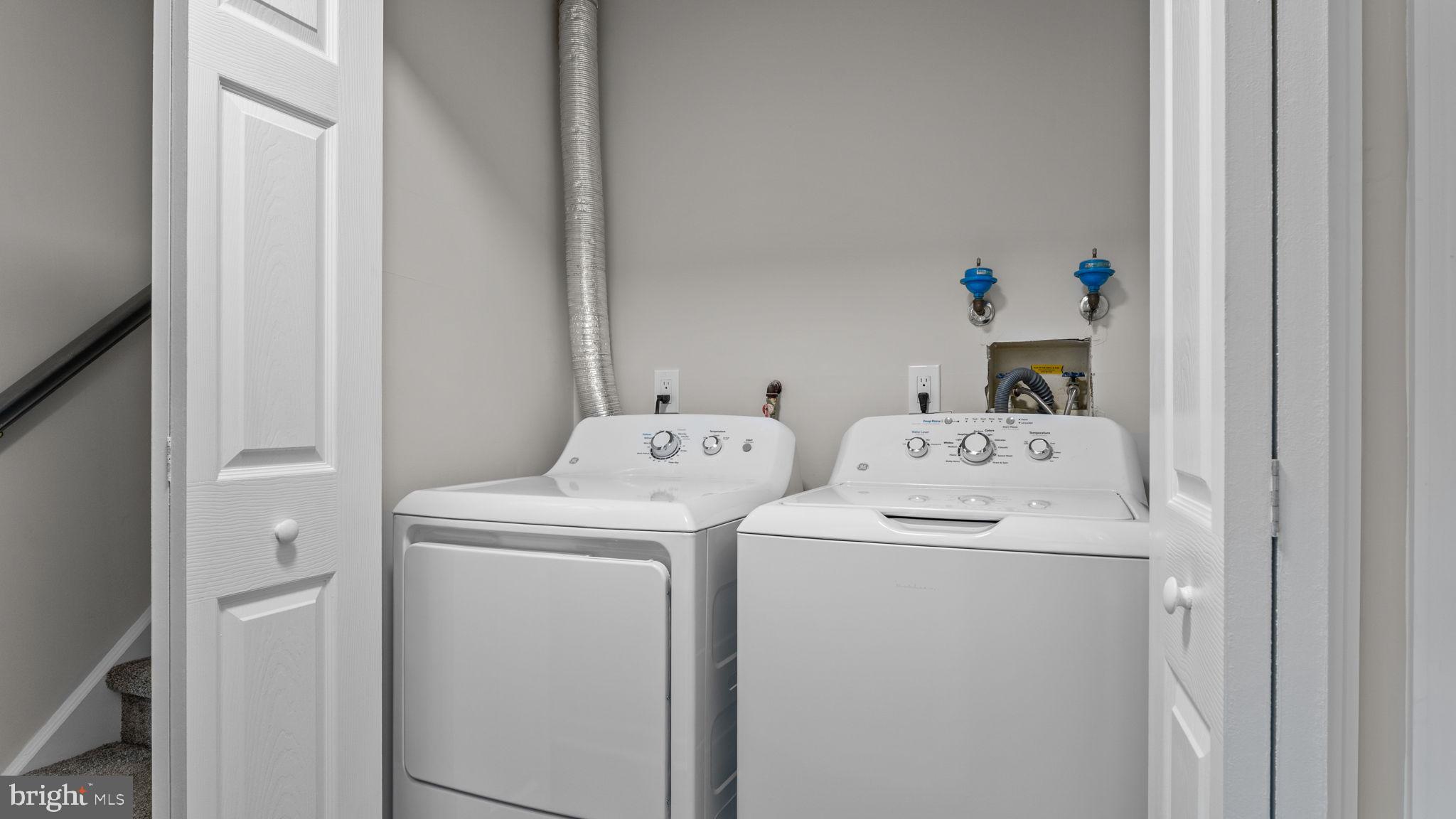 MAKEFIELD GLEN - Residential Lease