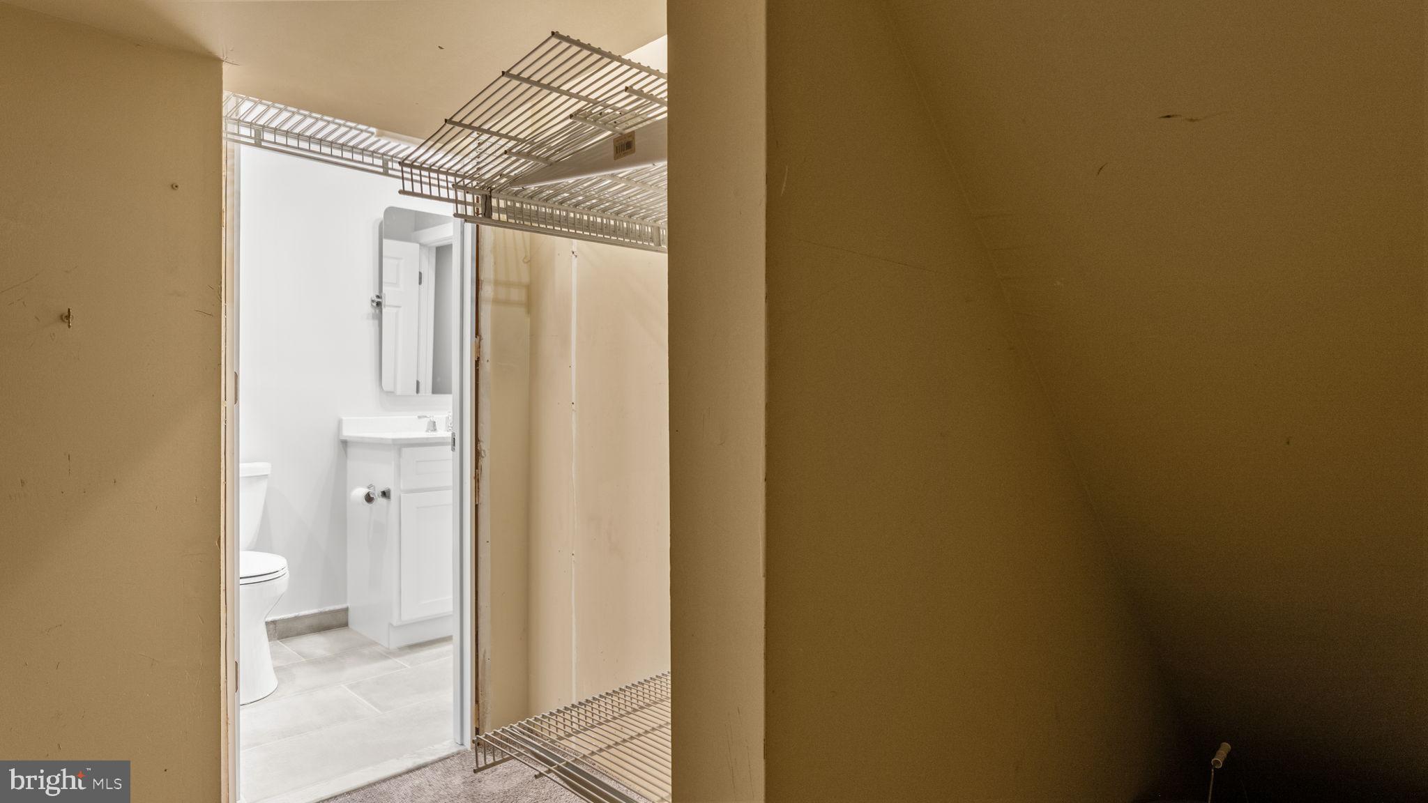 MAKEFIELD GLEN - Residential Lease