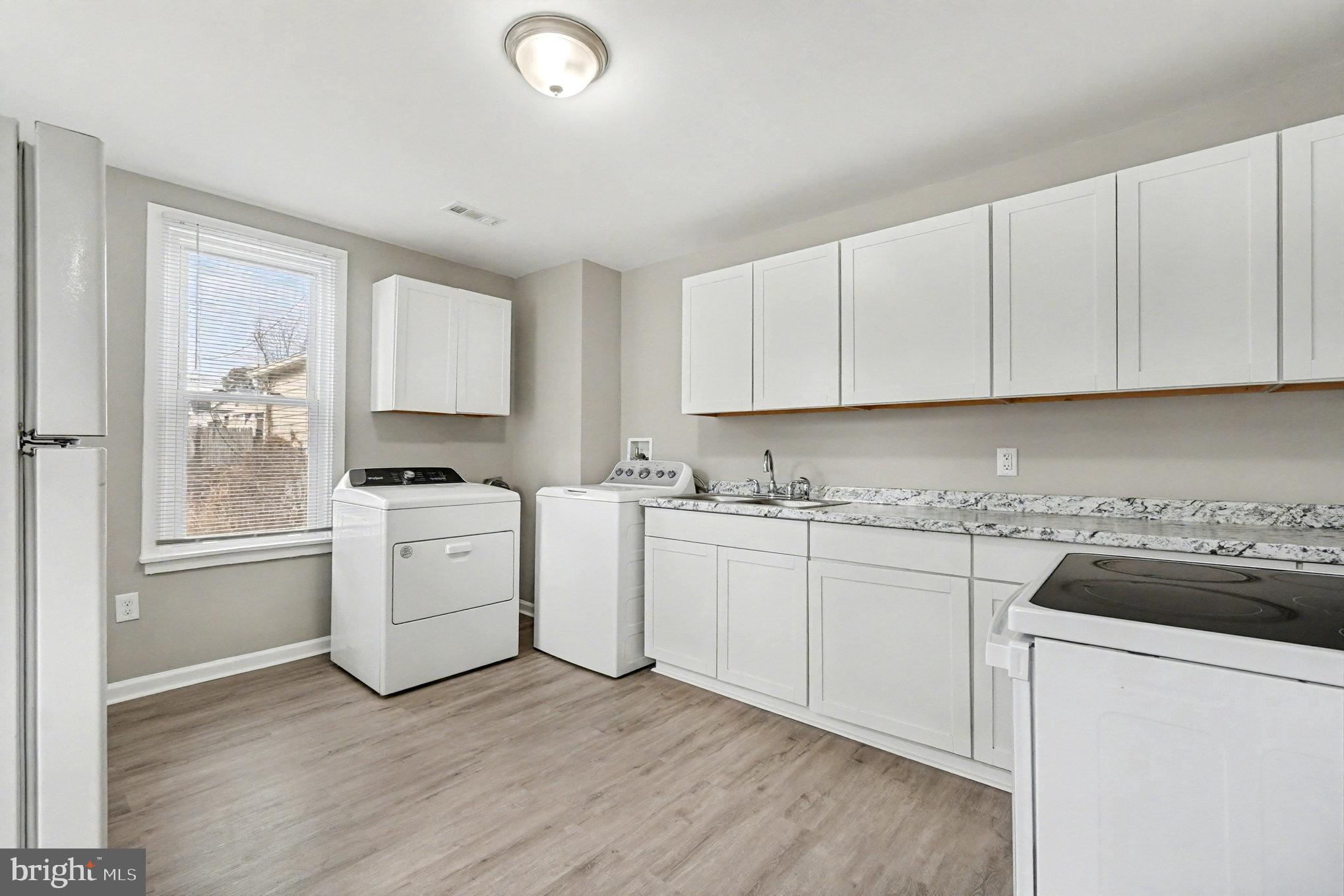 426 S WASHINGTON STREET