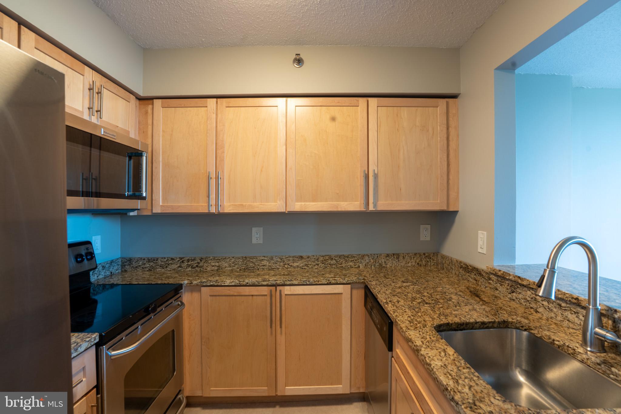 ROCKVILLE - Residential Lease