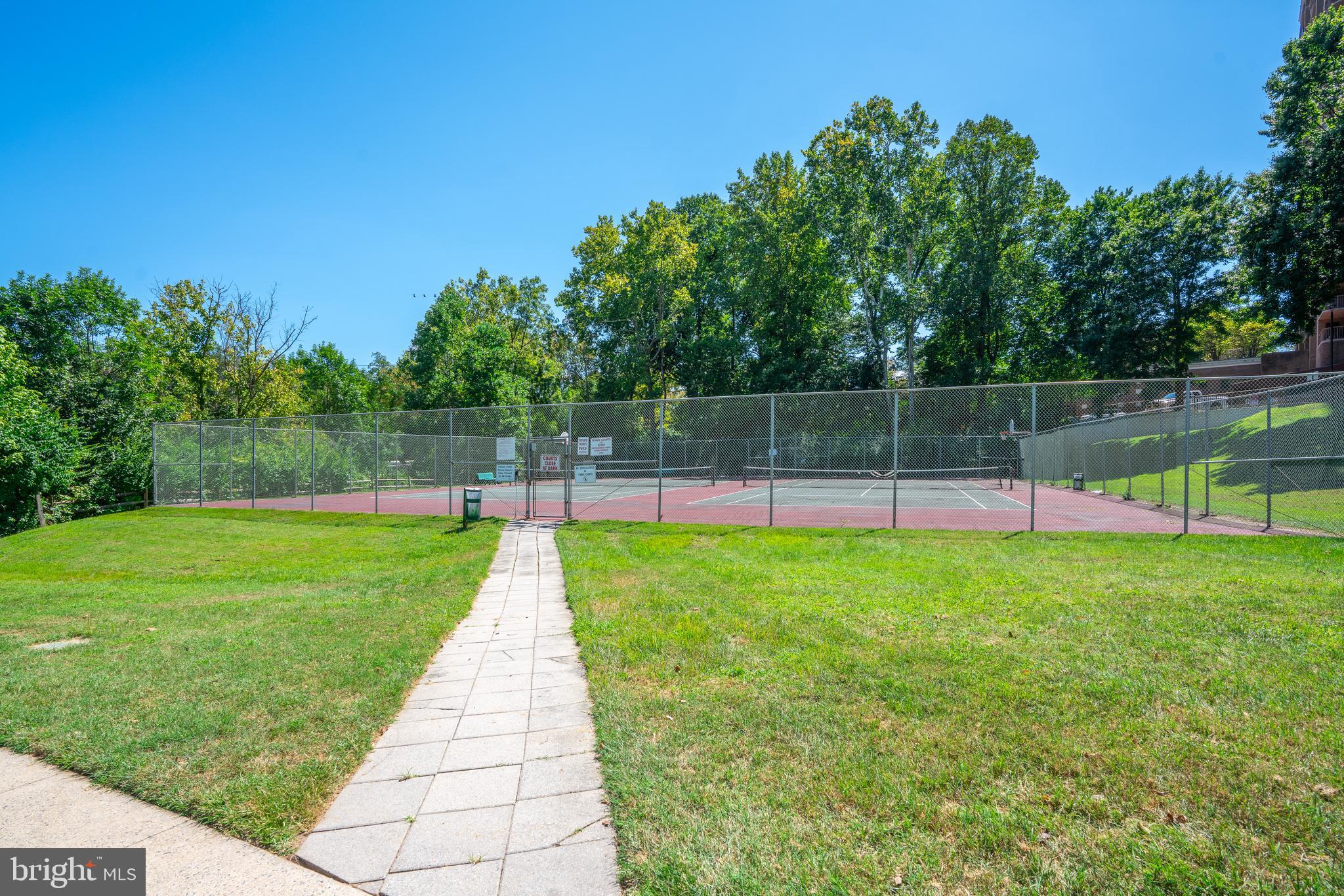 ROCKVILLE - Residential Lease