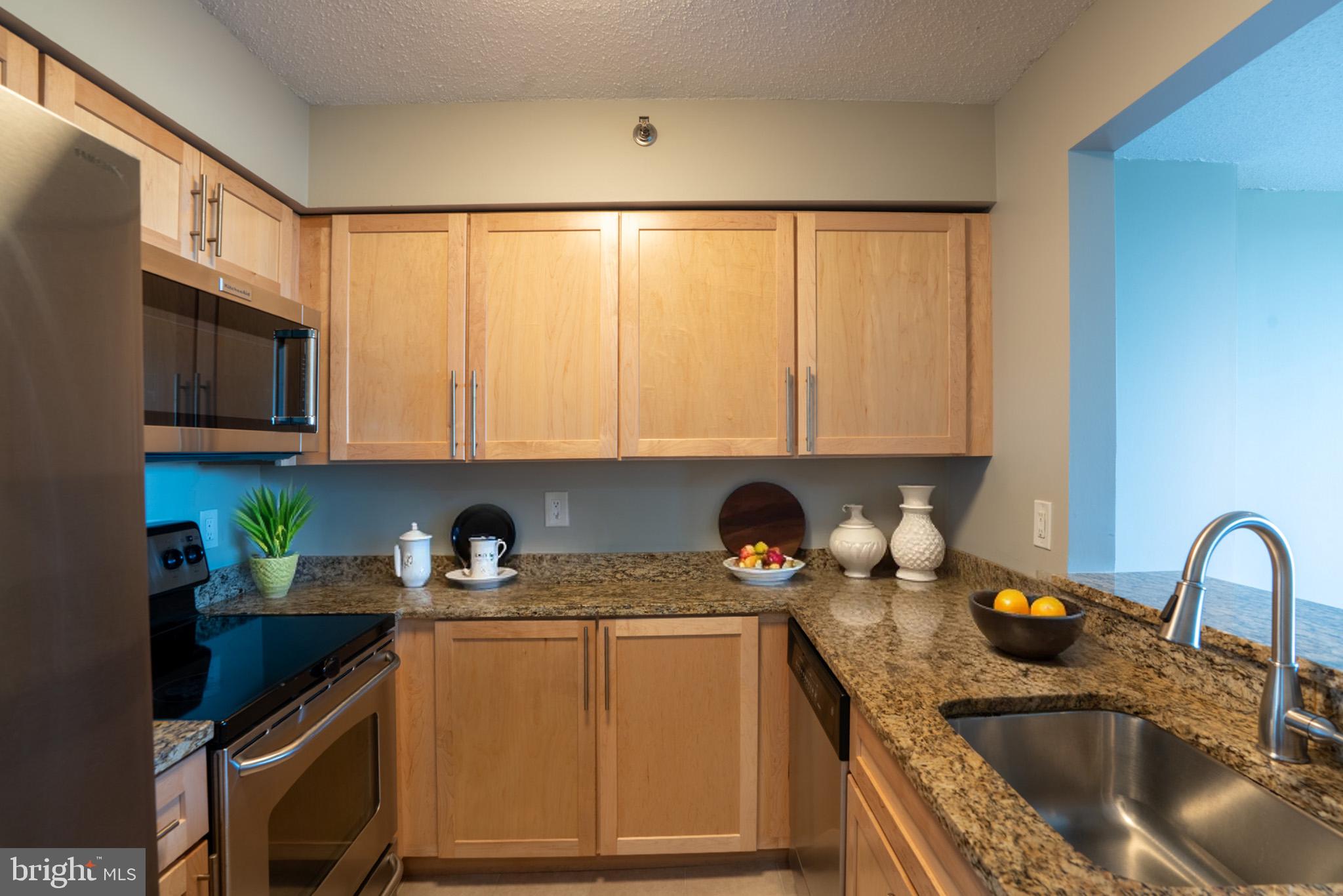 ROCKVILLE - Residential Lease