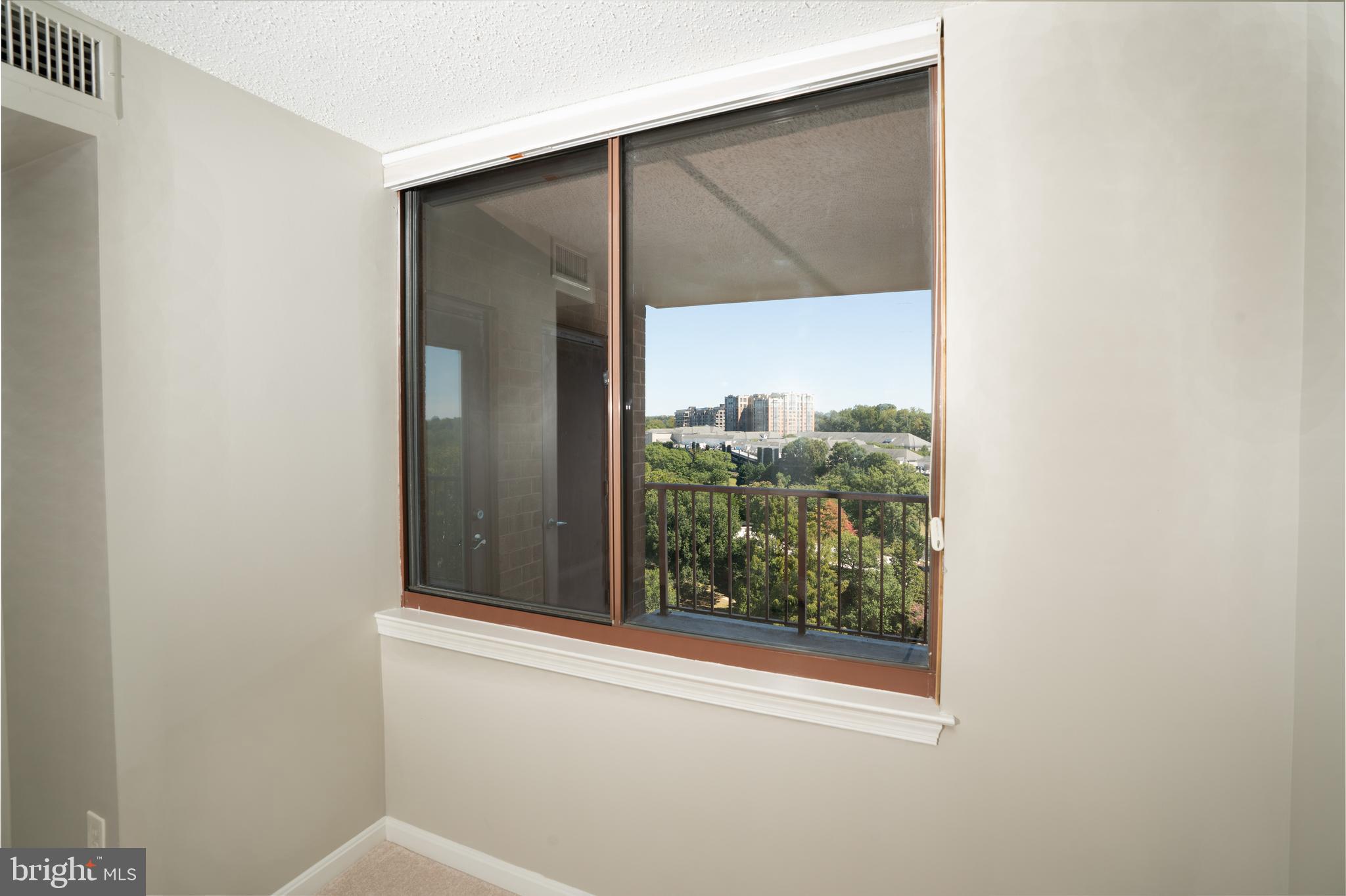 ROCKVILLE - Residential Lease