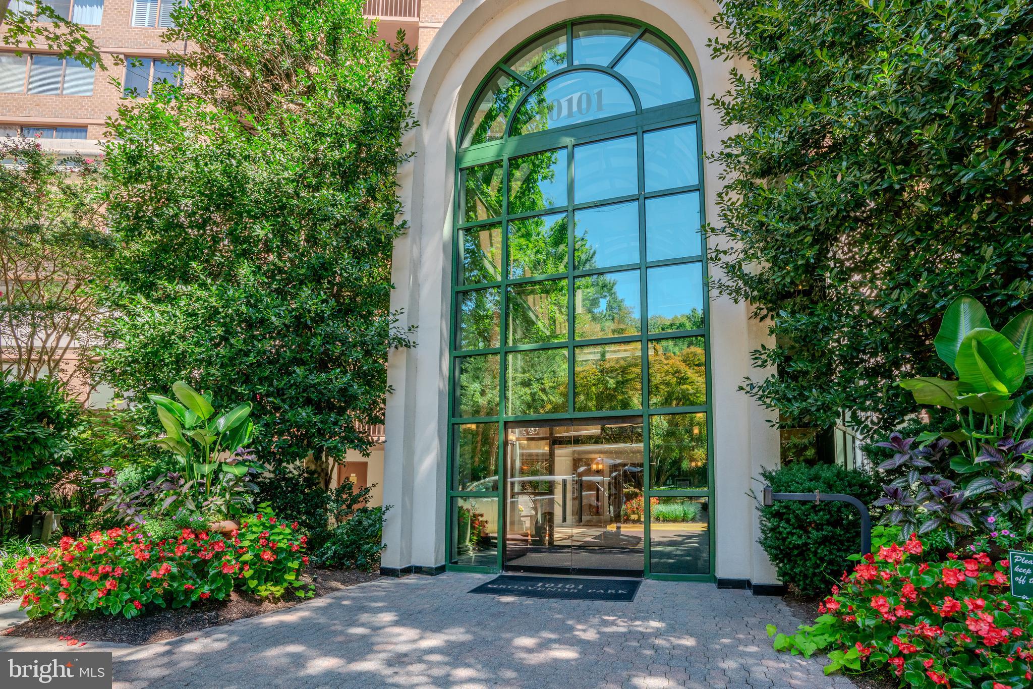 ROCKVILLE - Residential Lease