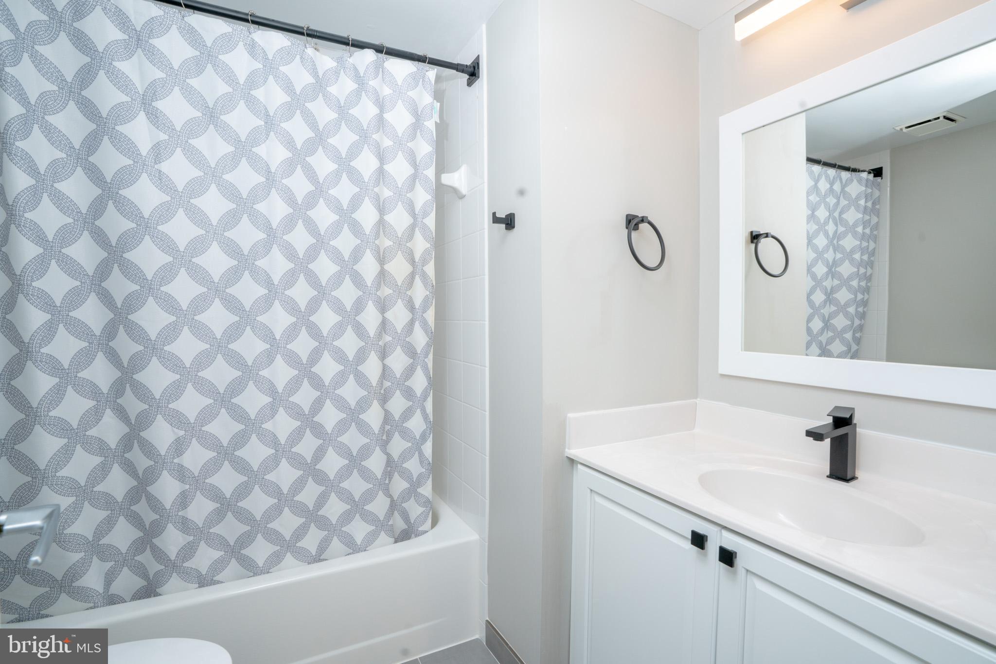 ROCKVILLE - Residential Lease