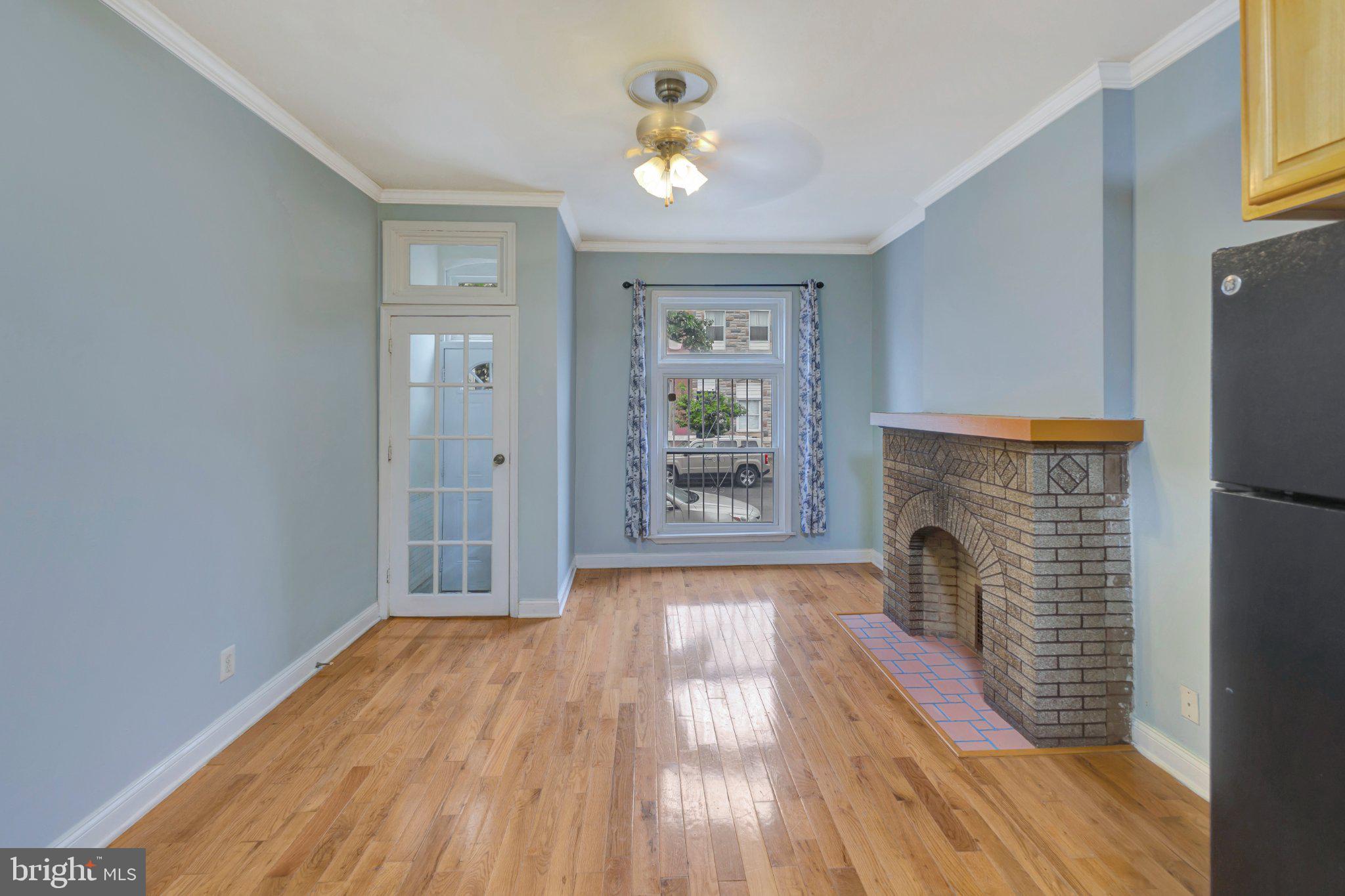 2425 ASHLAND AVENUE