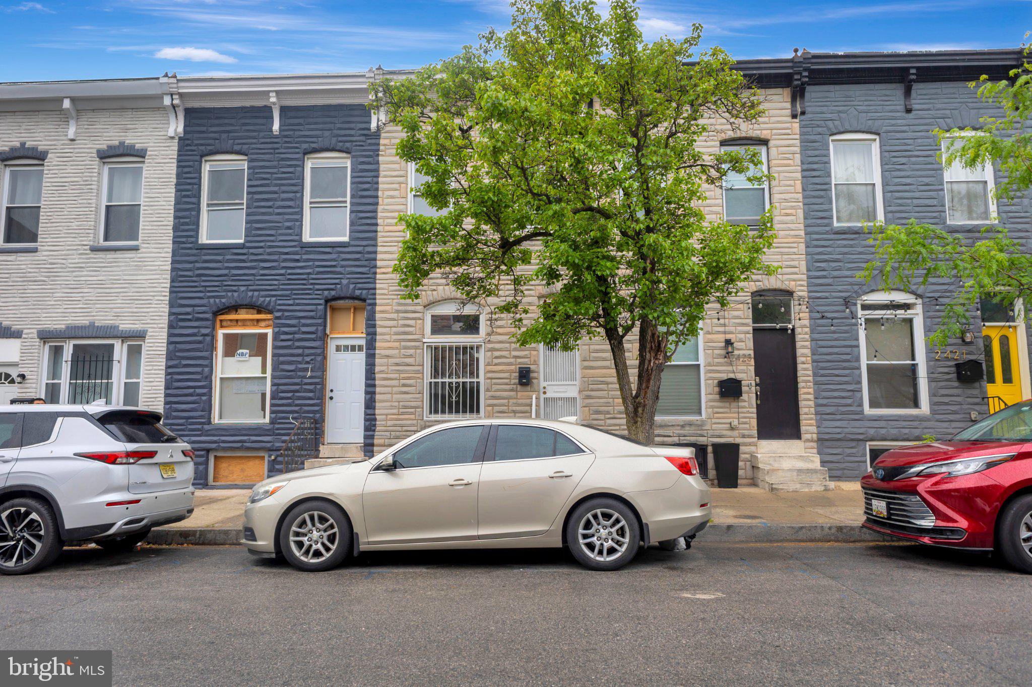 2425 ASHLAND AVENUE