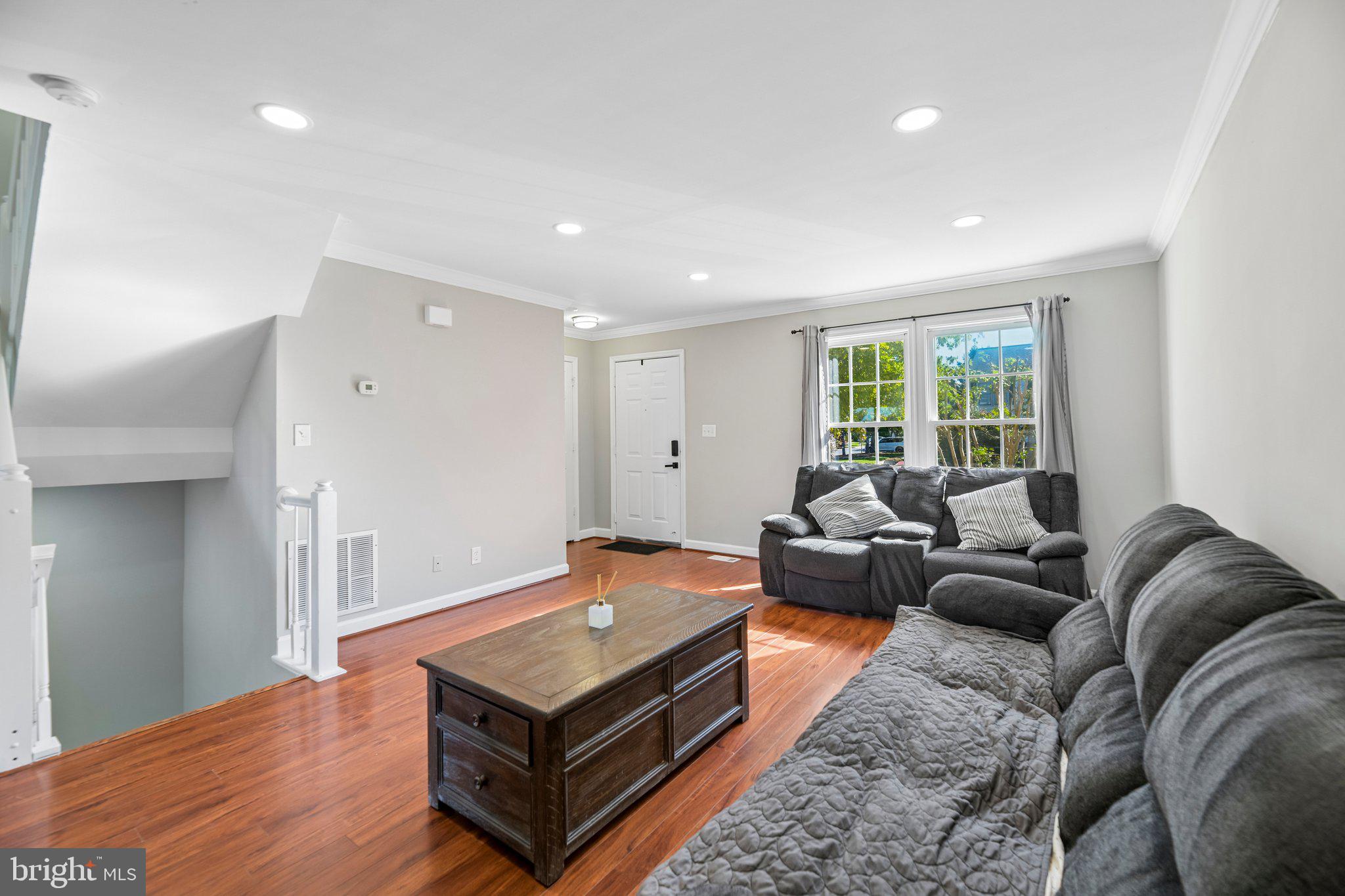 21240 HEDGEROW TERRACE