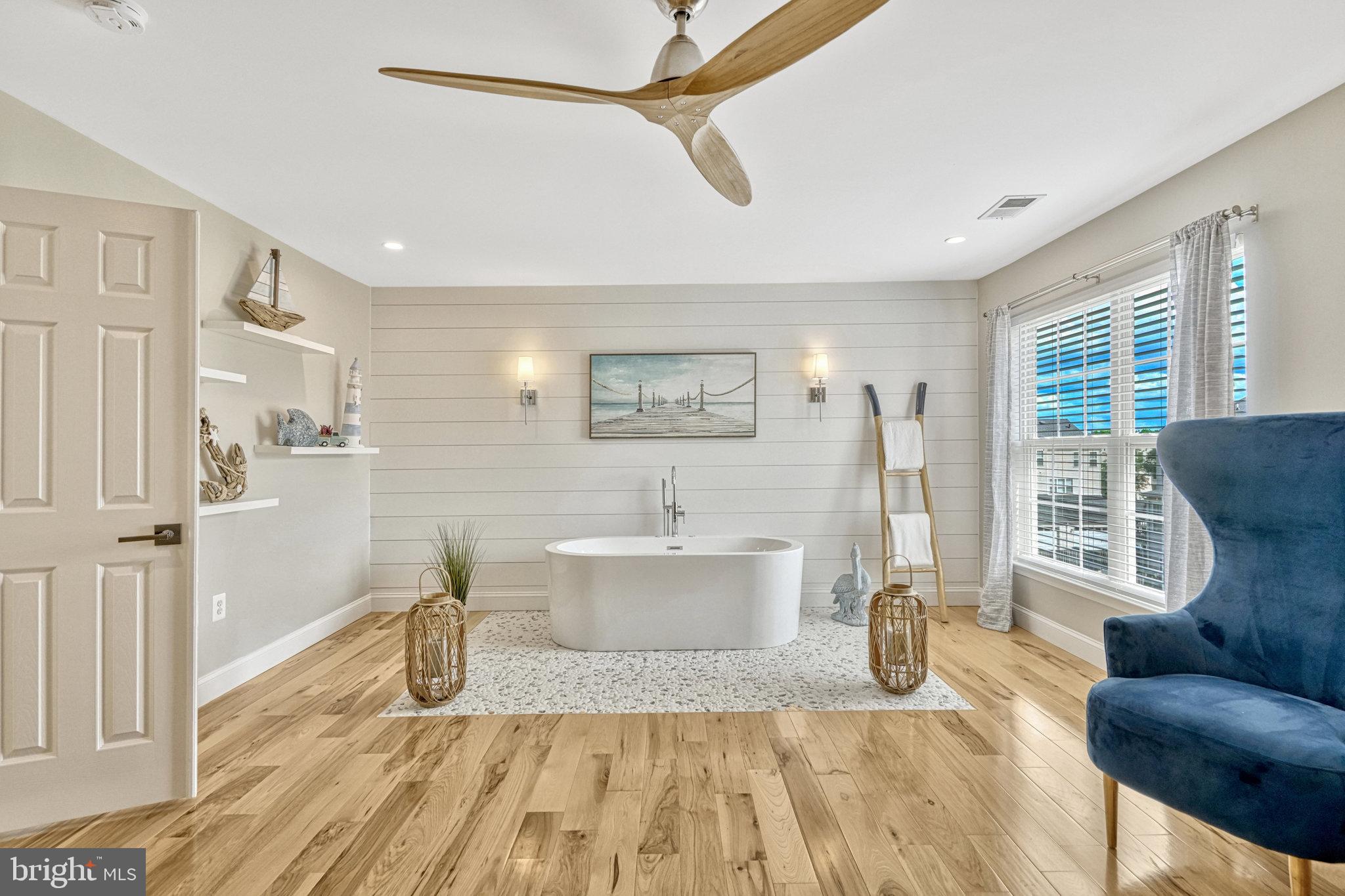 SOUTH RIDING - Residential