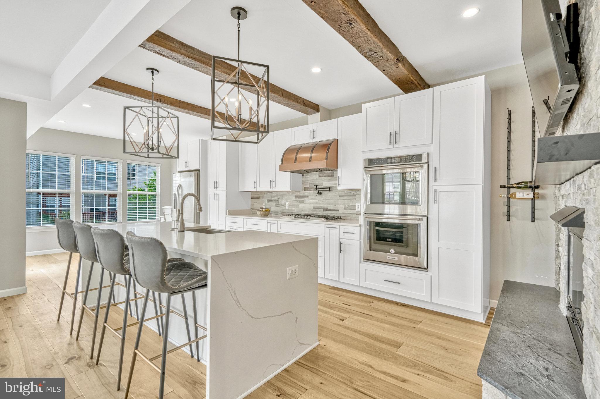 SOUTH RIDING - Residential