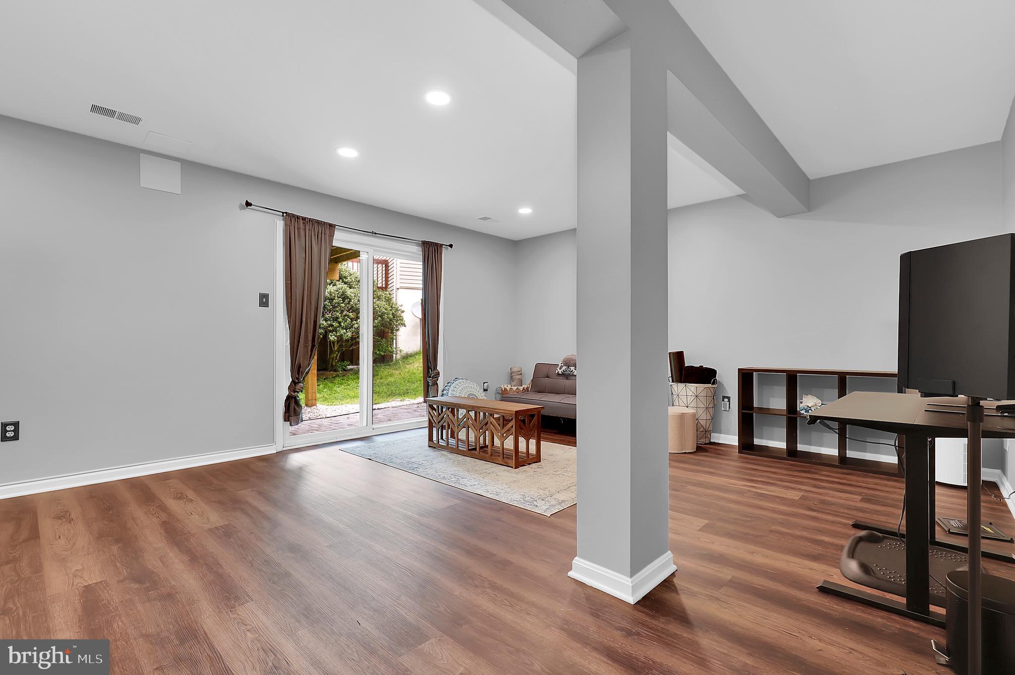 HICKORY RIDGE - Residential