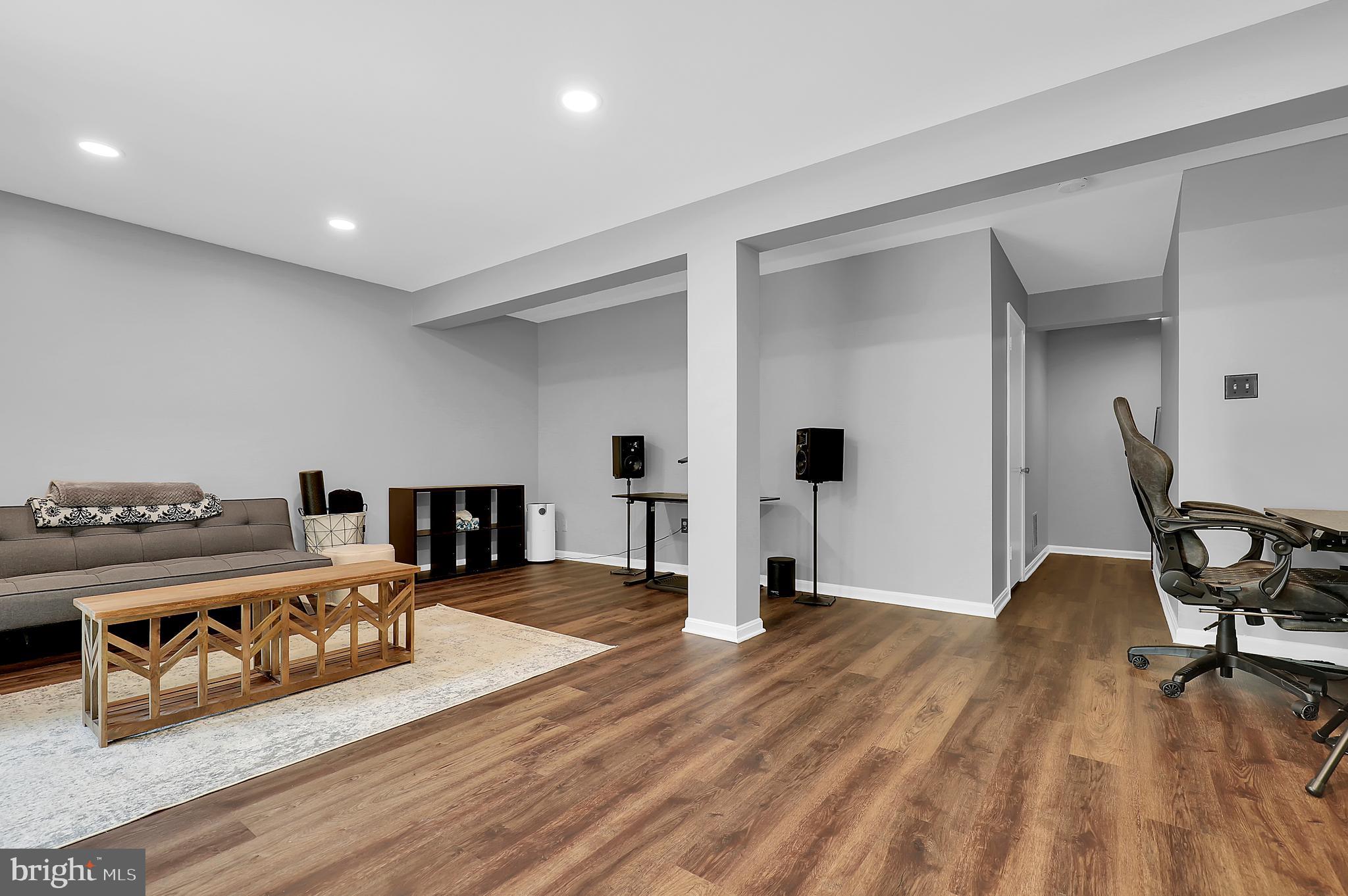 HICKORY RIDGE - Residential