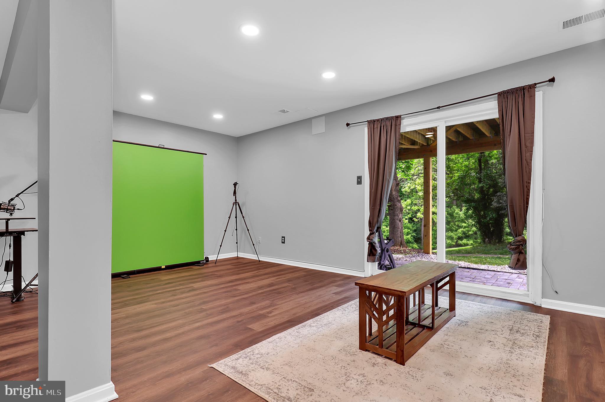 HICKORY RIDGE - Residential