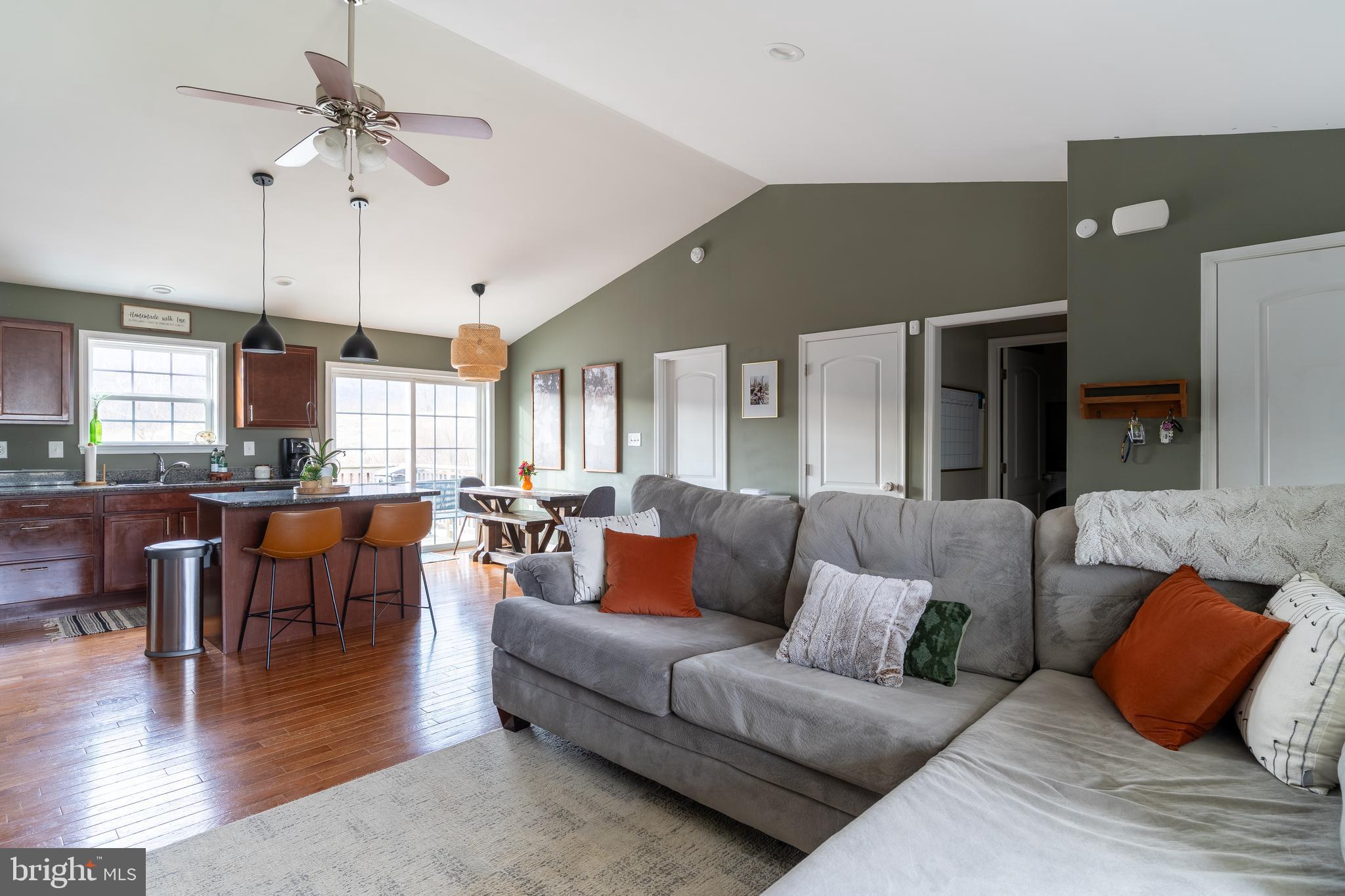 BUTLERS BRIDGE - Residential