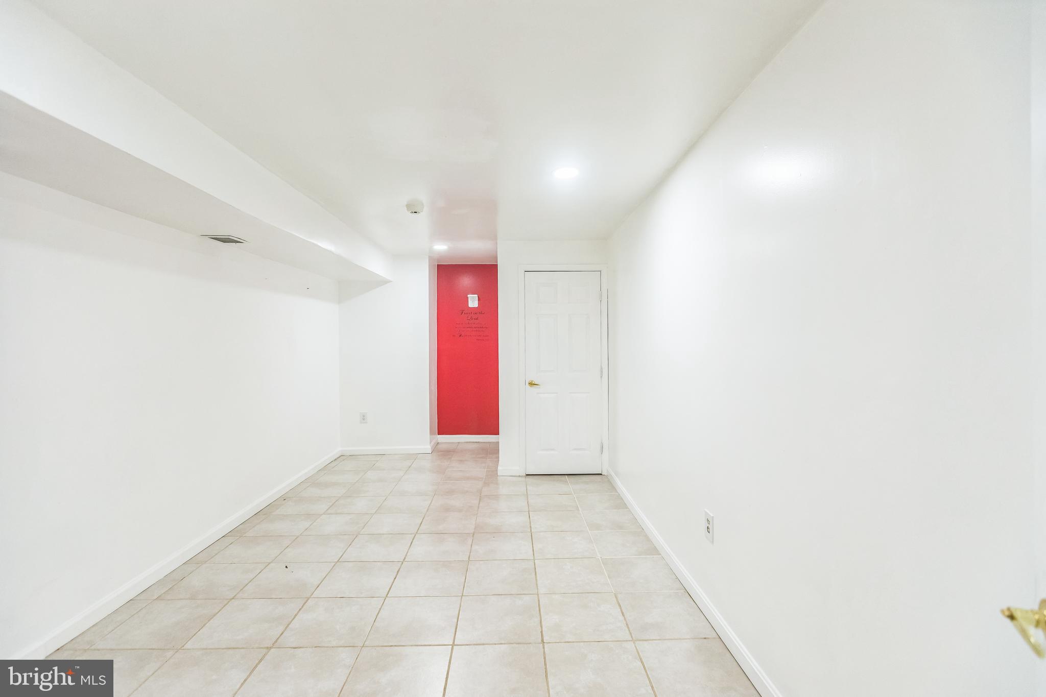 HOLLAWAY ESTATES - Residential