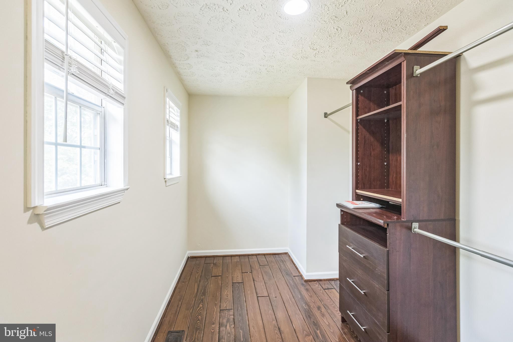 HOLLAWAY ESTATES - Residential