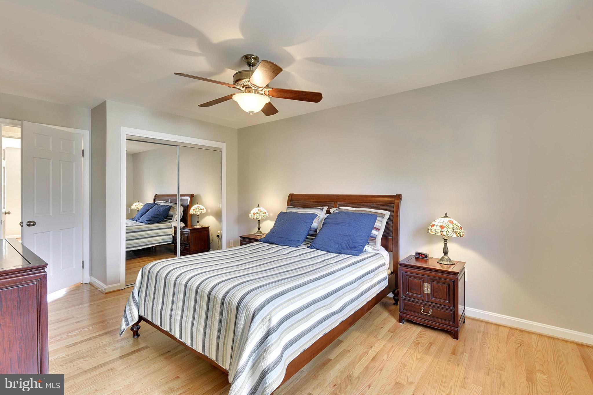 KINGS MANOR TOWNE HOUSES - Residential